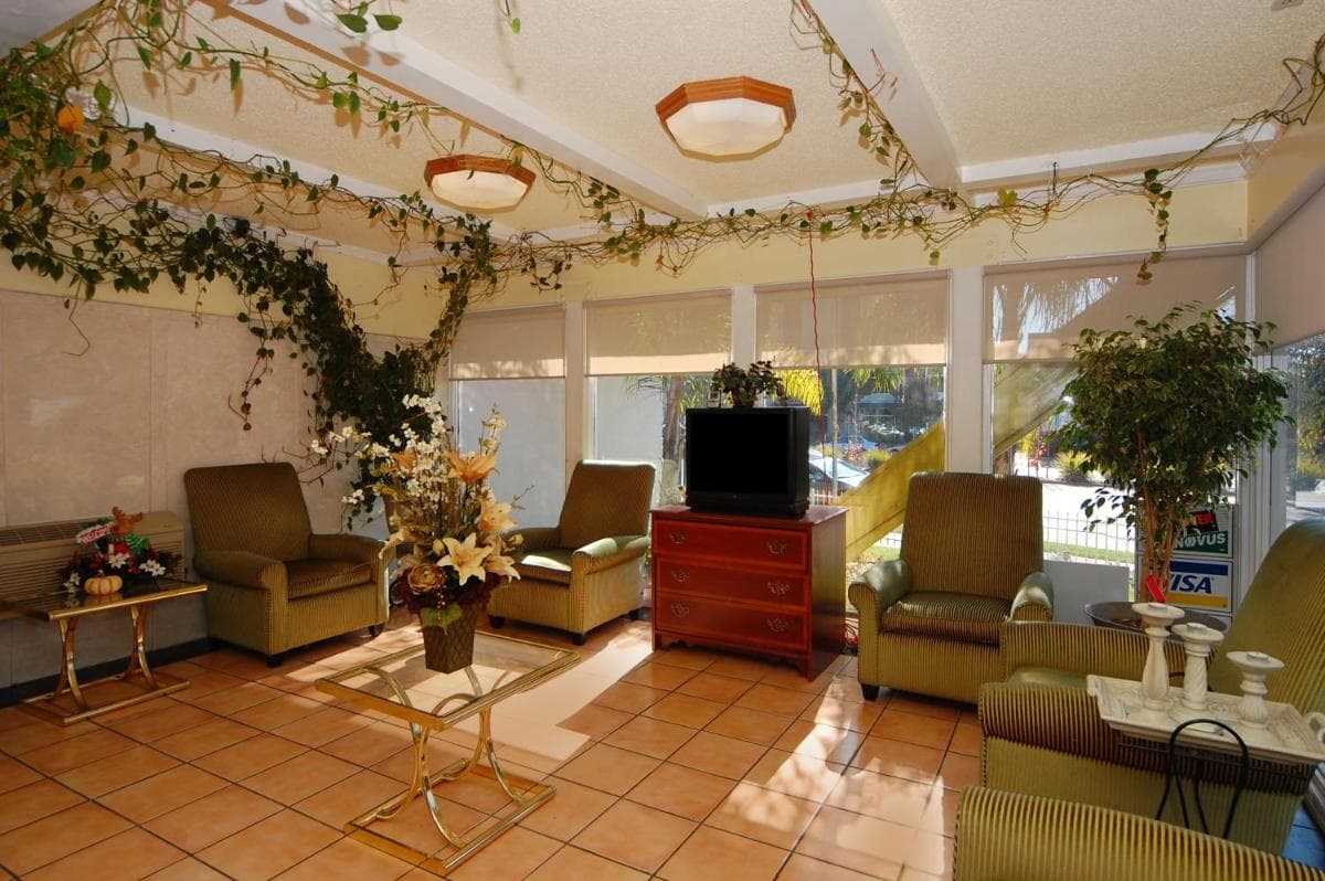 Imperial Inn Oakland gallery photo in Oakland, CA — image 82