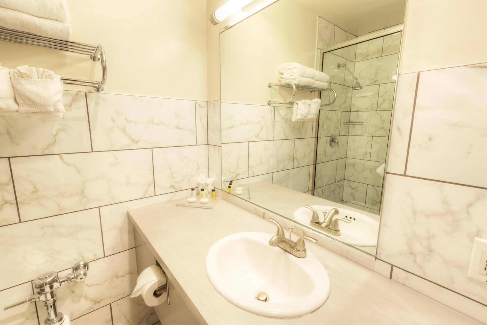Hotel Ruby gallery photo in Spokane, WA — image 19
