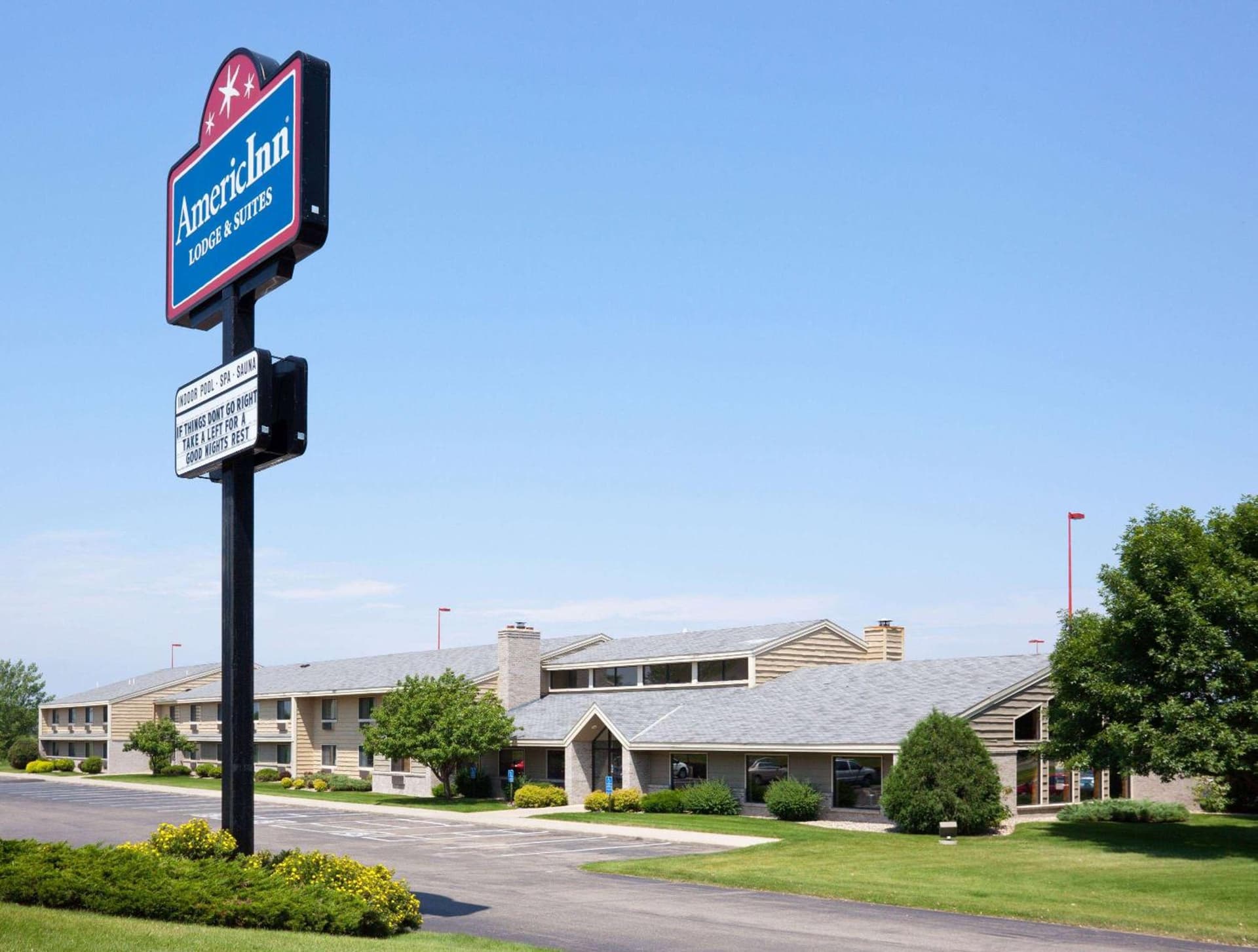 AmericInn by Wyndham Alexandria interior in Alexandria, MN — gallery photo 2