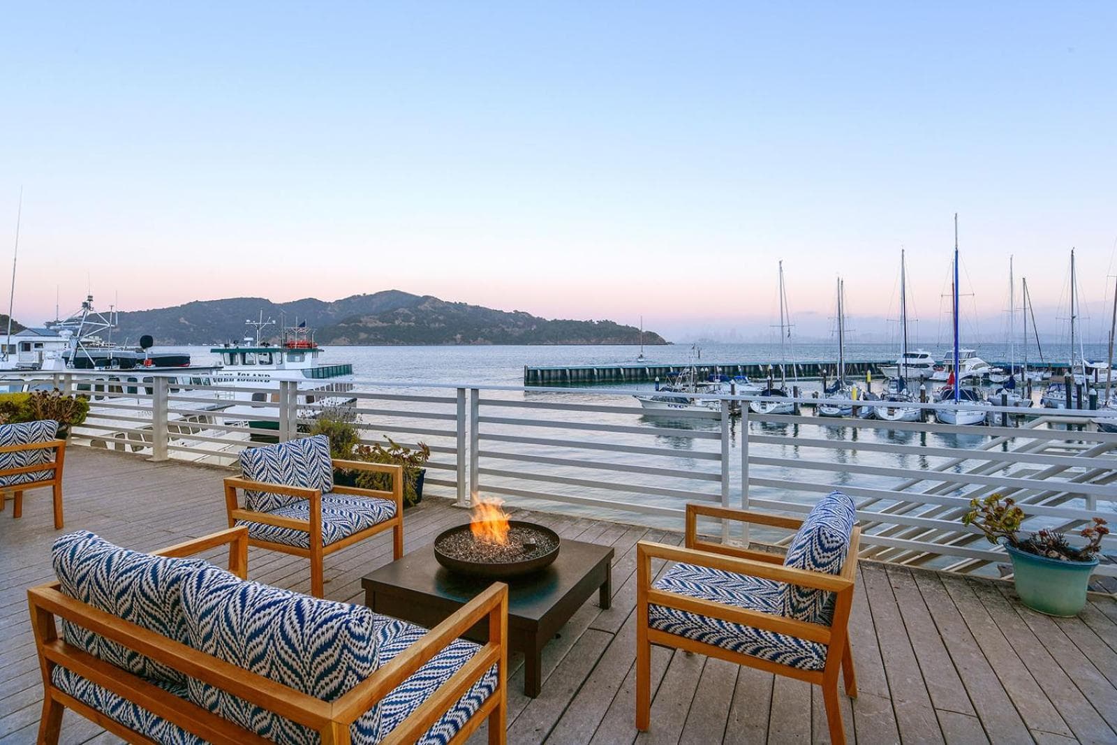 Waters Edge gallery photo in Tiburon, CA — image 9