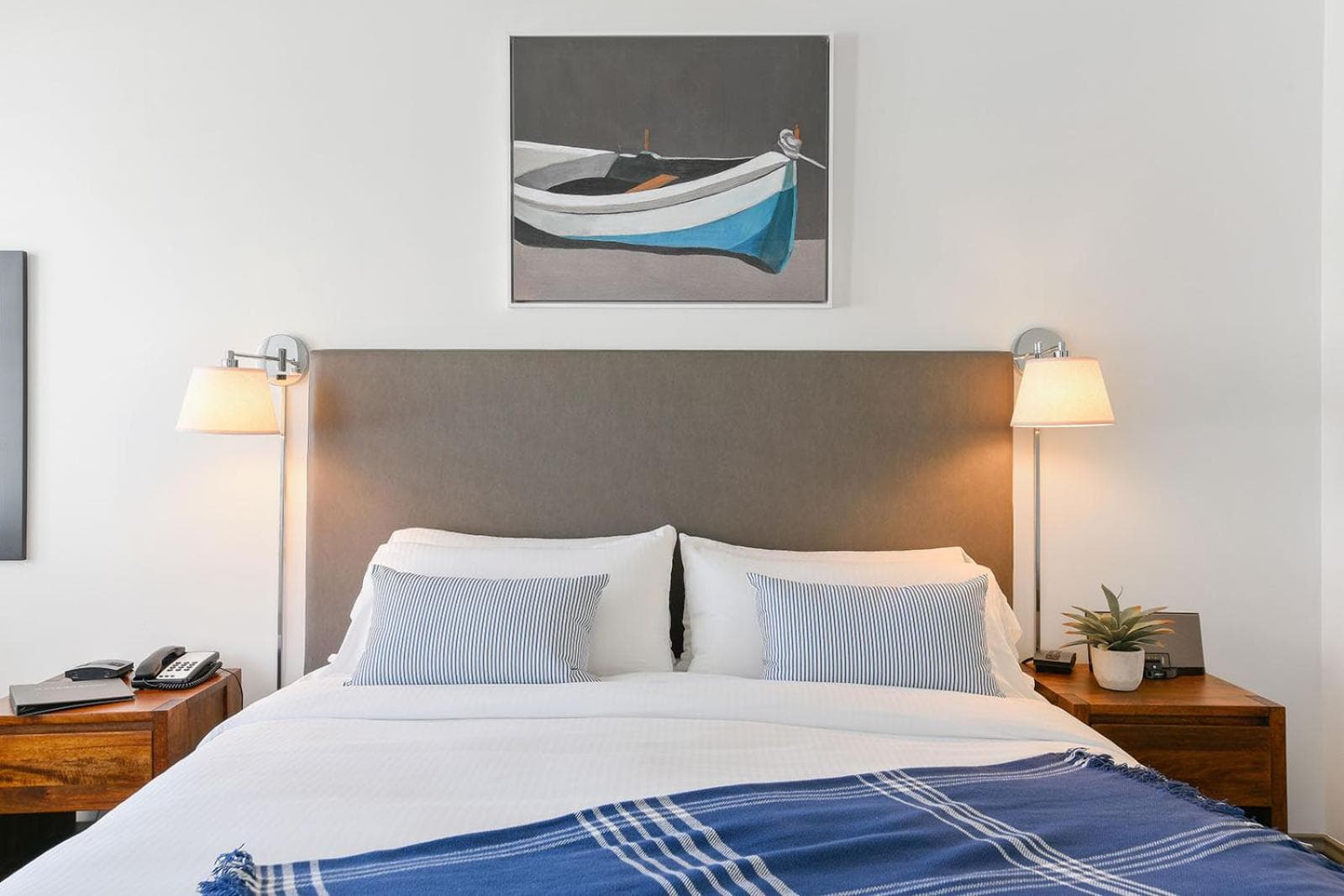 Waters Edge gallery photo in Tiburon, CA — image 11