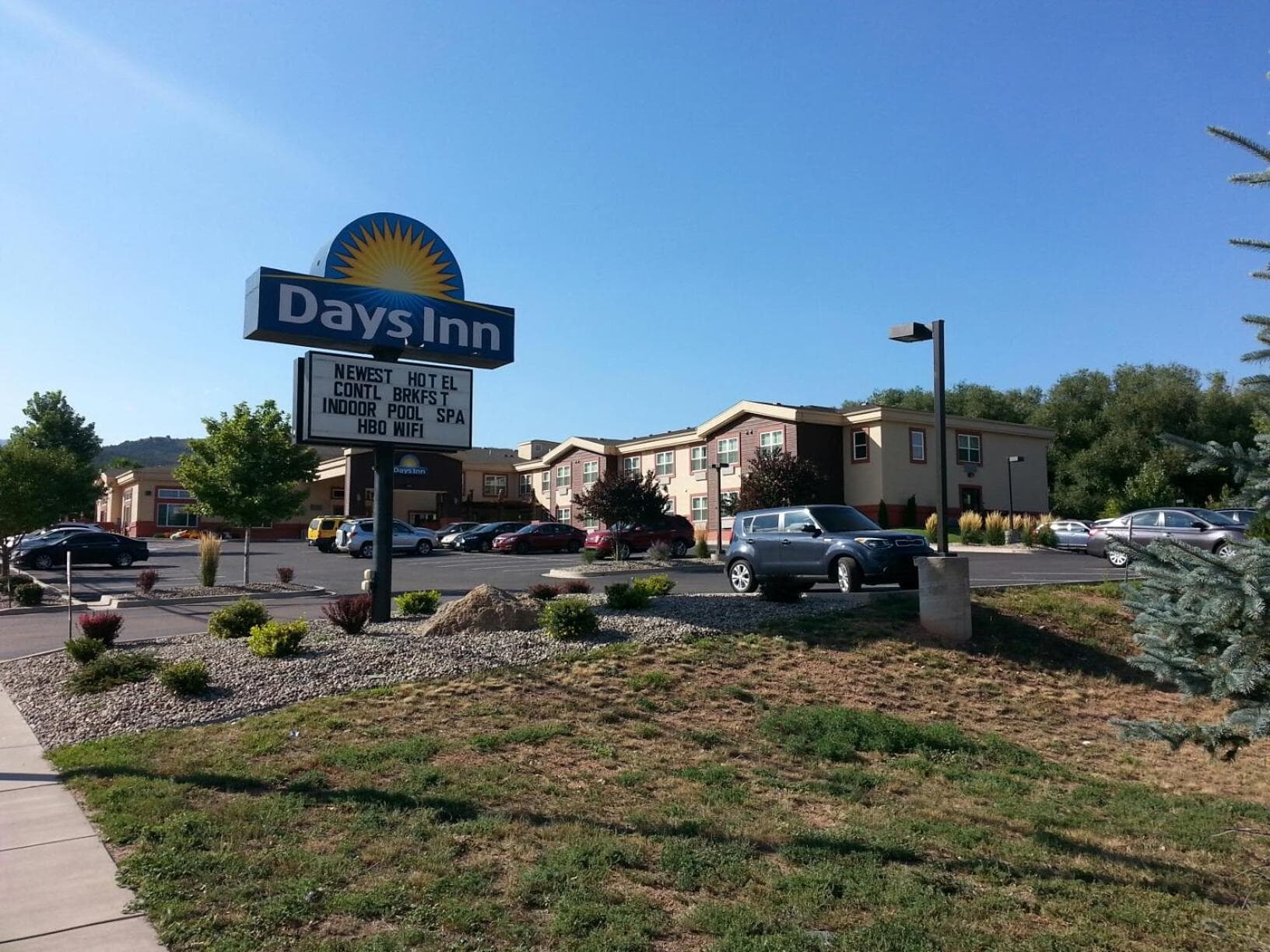 Days Inn by Wyndham Manitou Springs gallery photo in Manitou Springs, CO — image 106