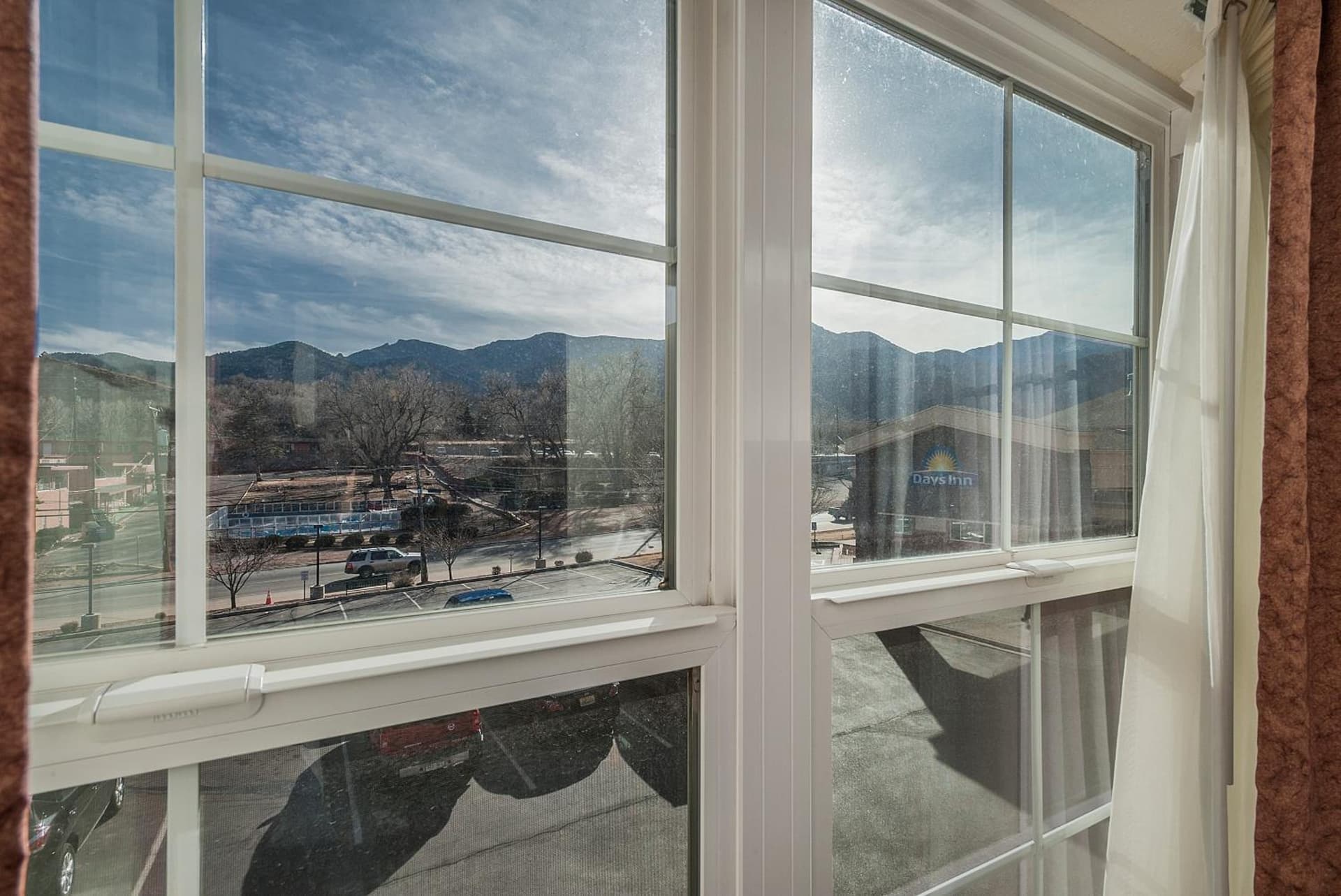 Days Inn by Wyndham Manitou Springs gallery photo in Manitou Springs, CO — image 74