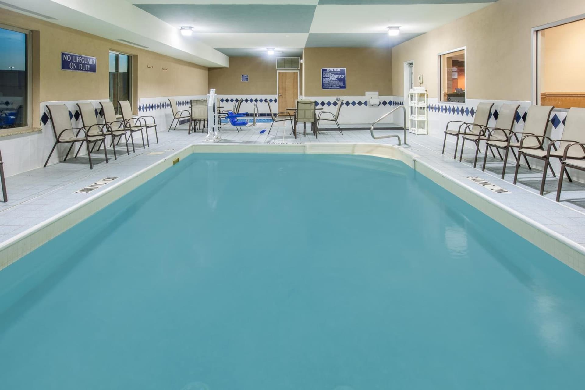 Baymont by Wyndham South Haven interior in South Haven, MI — gallery photo 2
