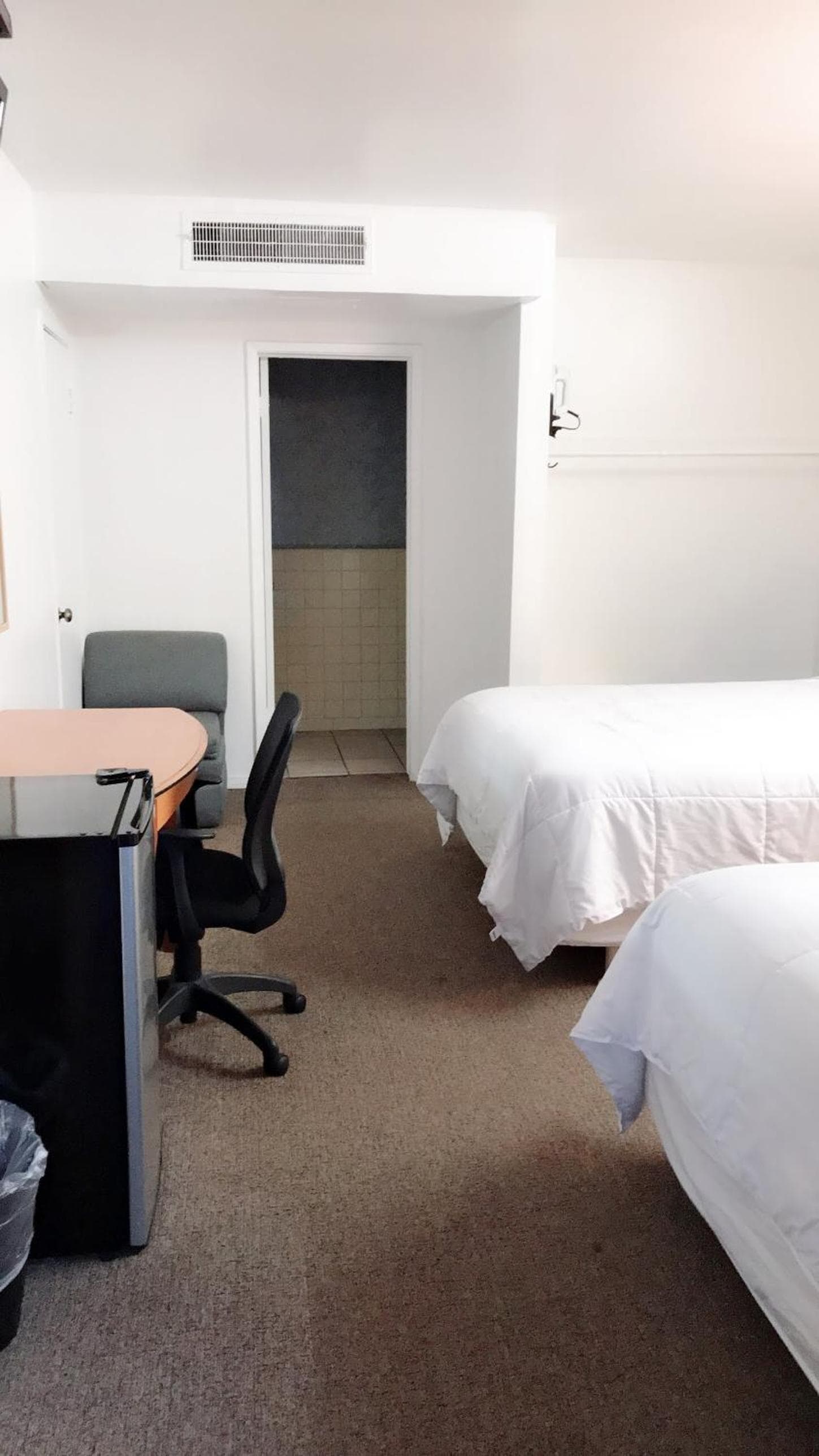 City Center Hotel Los Angeles property views in Los Angeles, CA — gallery photo 3