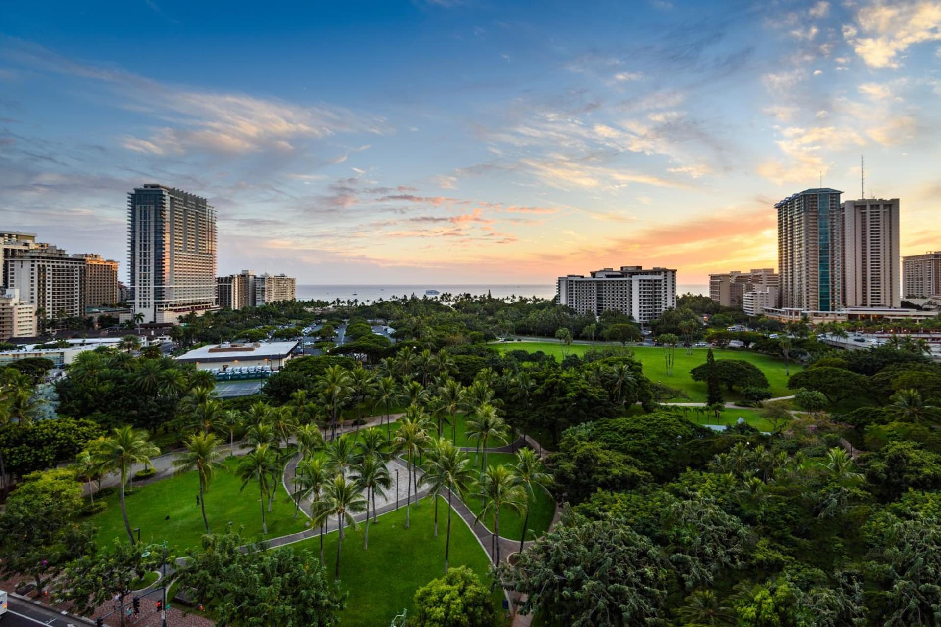 Hotel La Croix gallery photo in Honolulu, HI — image 37