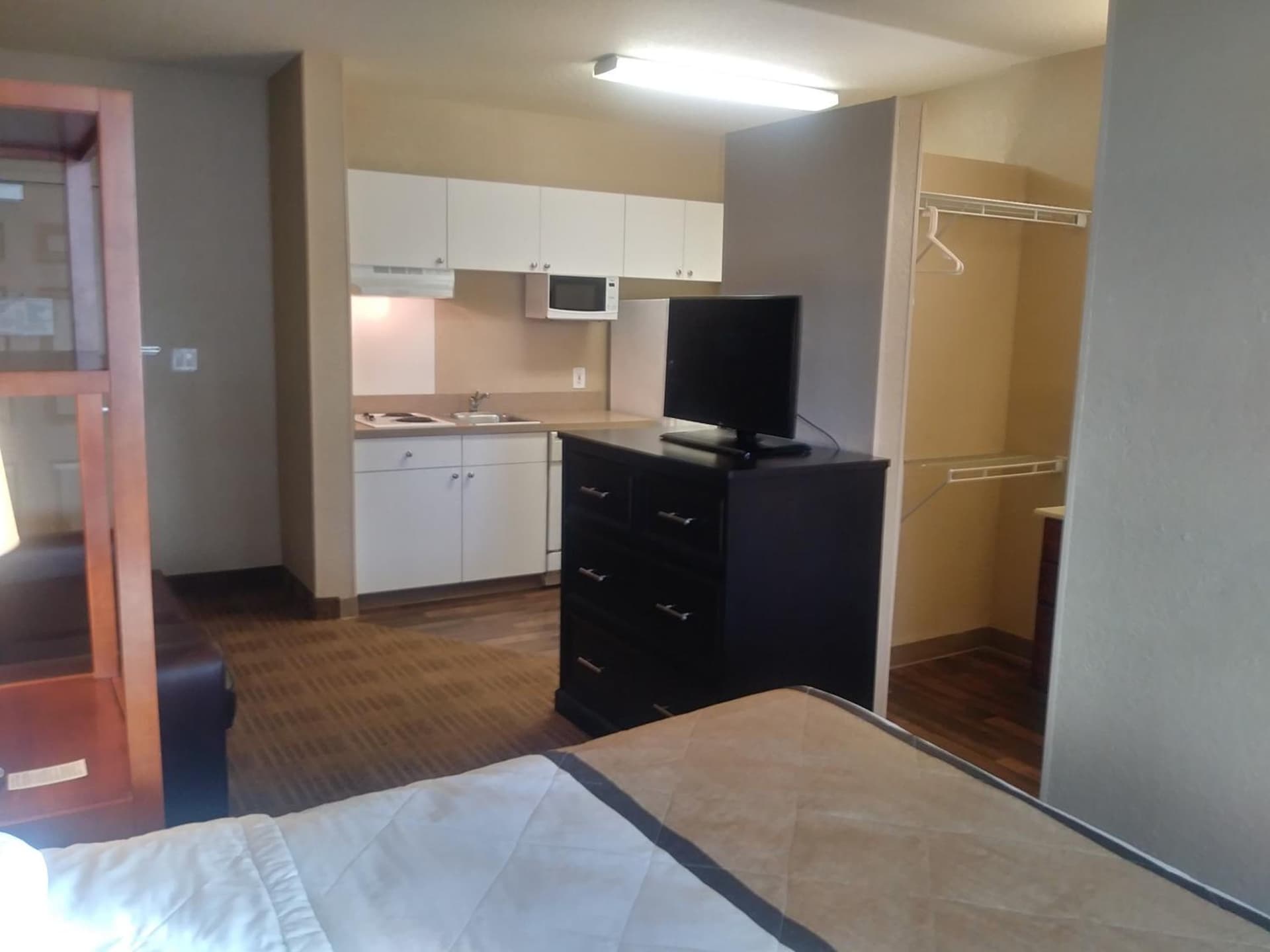 Extended Stay America Suites - Columbia - Columbia Corporate Park gallery photo in Columbia, MD — image 12
