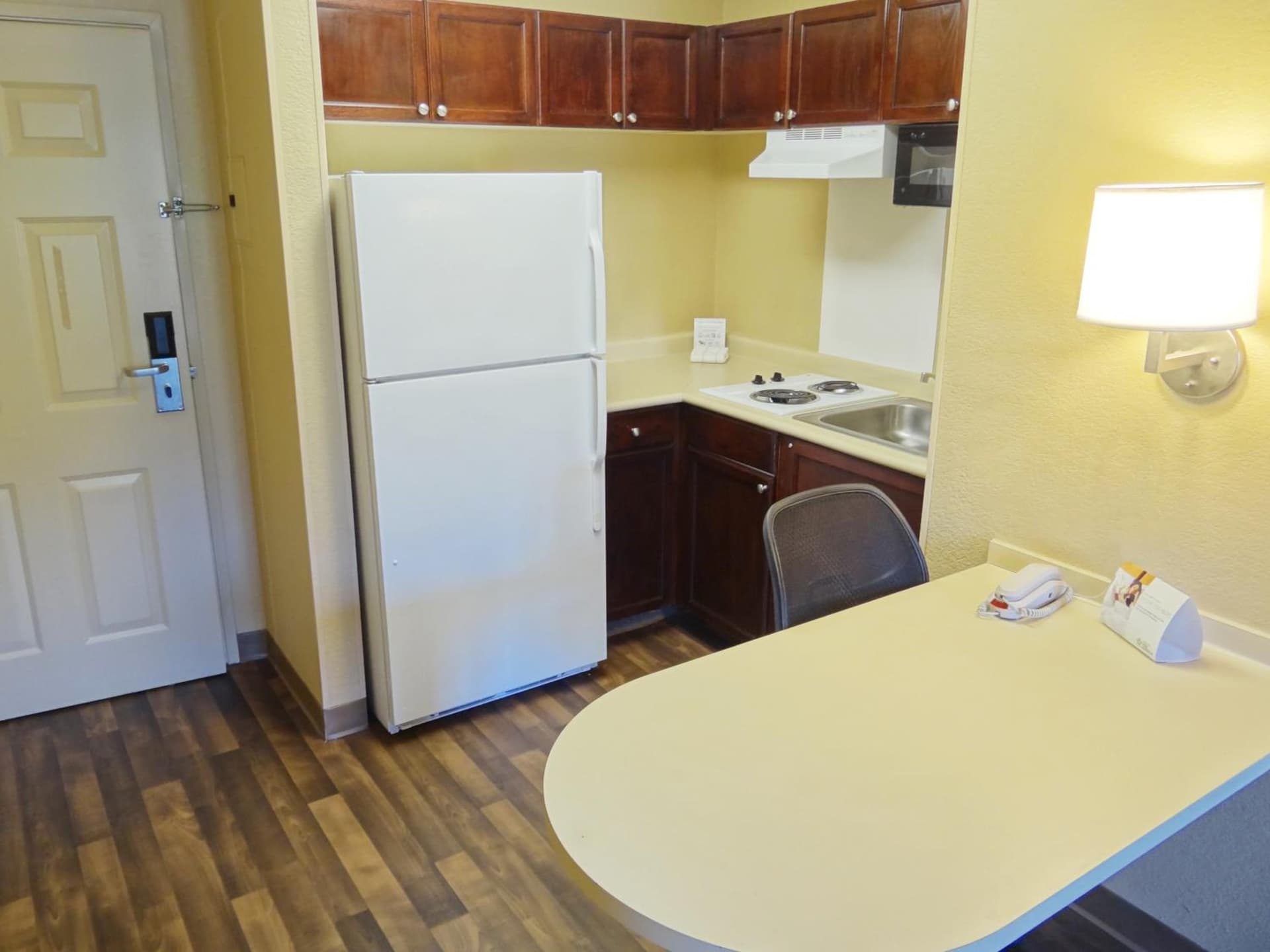 Extended Stay America Suites - Columbia - Columbia Corporate Park gallery photo in Columbia, MD — image 35
