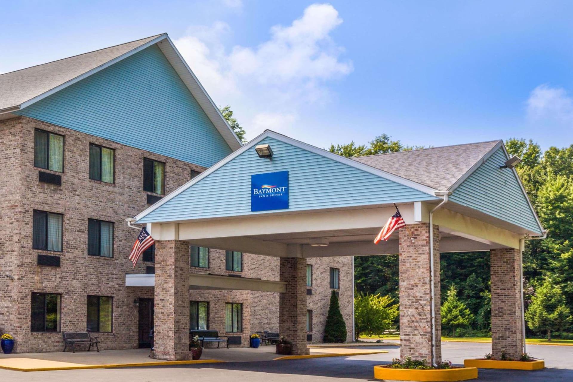 Baymont by Wyndham New Buffalo featured exterior or lobby in New Buffalo, MI — similar hotel
