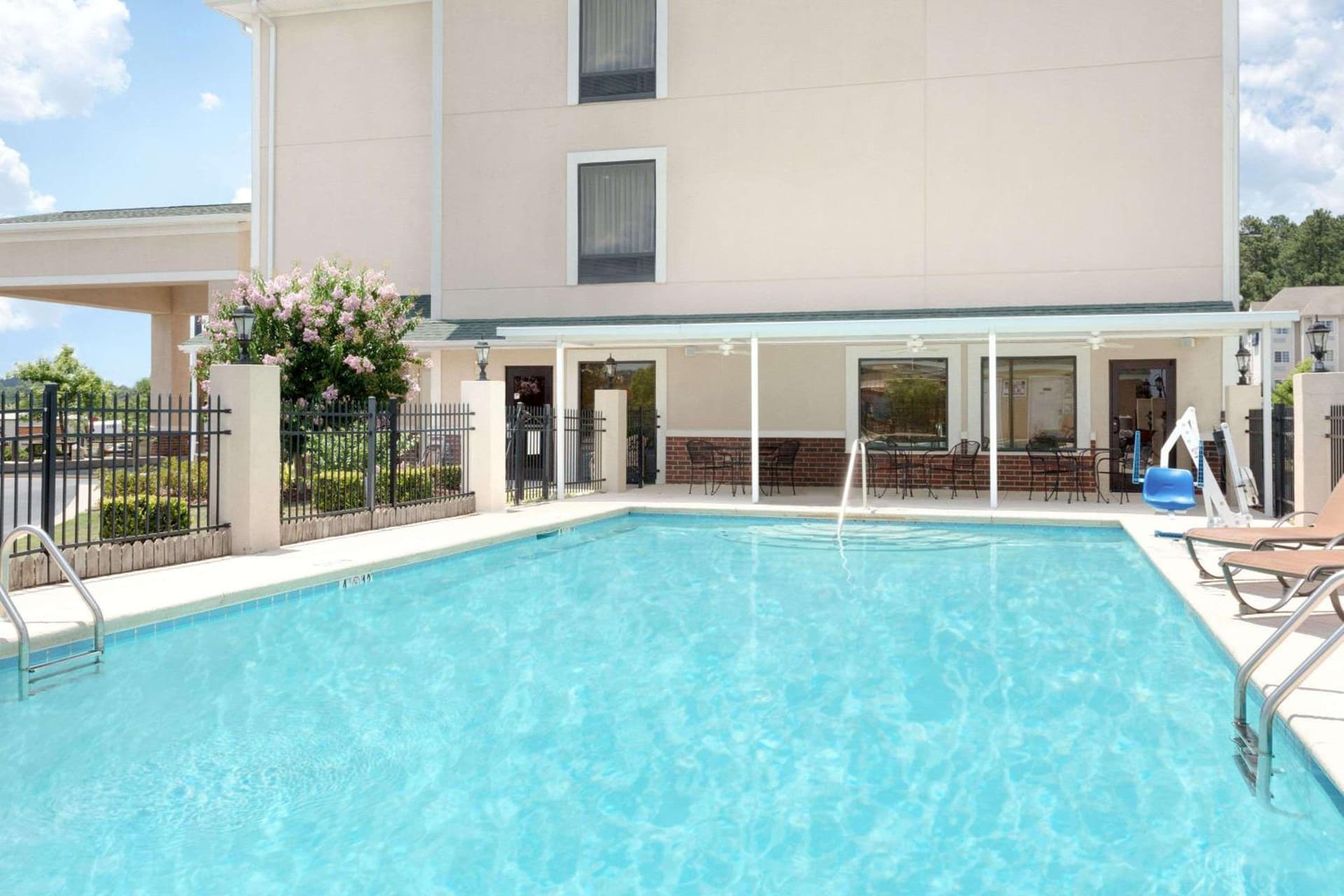Baymont by Wyndham Augusta Riverwatch property views in Augusta, GA — gallery photo 3