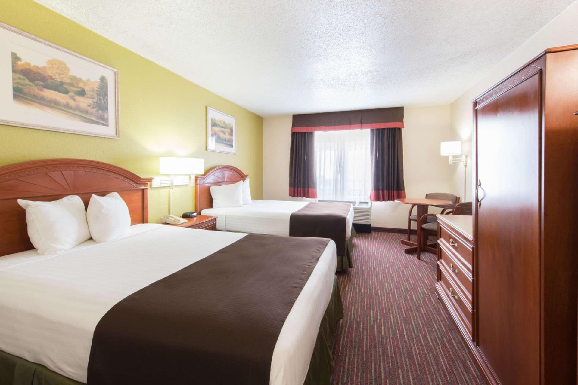 Baymont by Wyndham Louisville East gallery photo in Louisville, KY — image 24