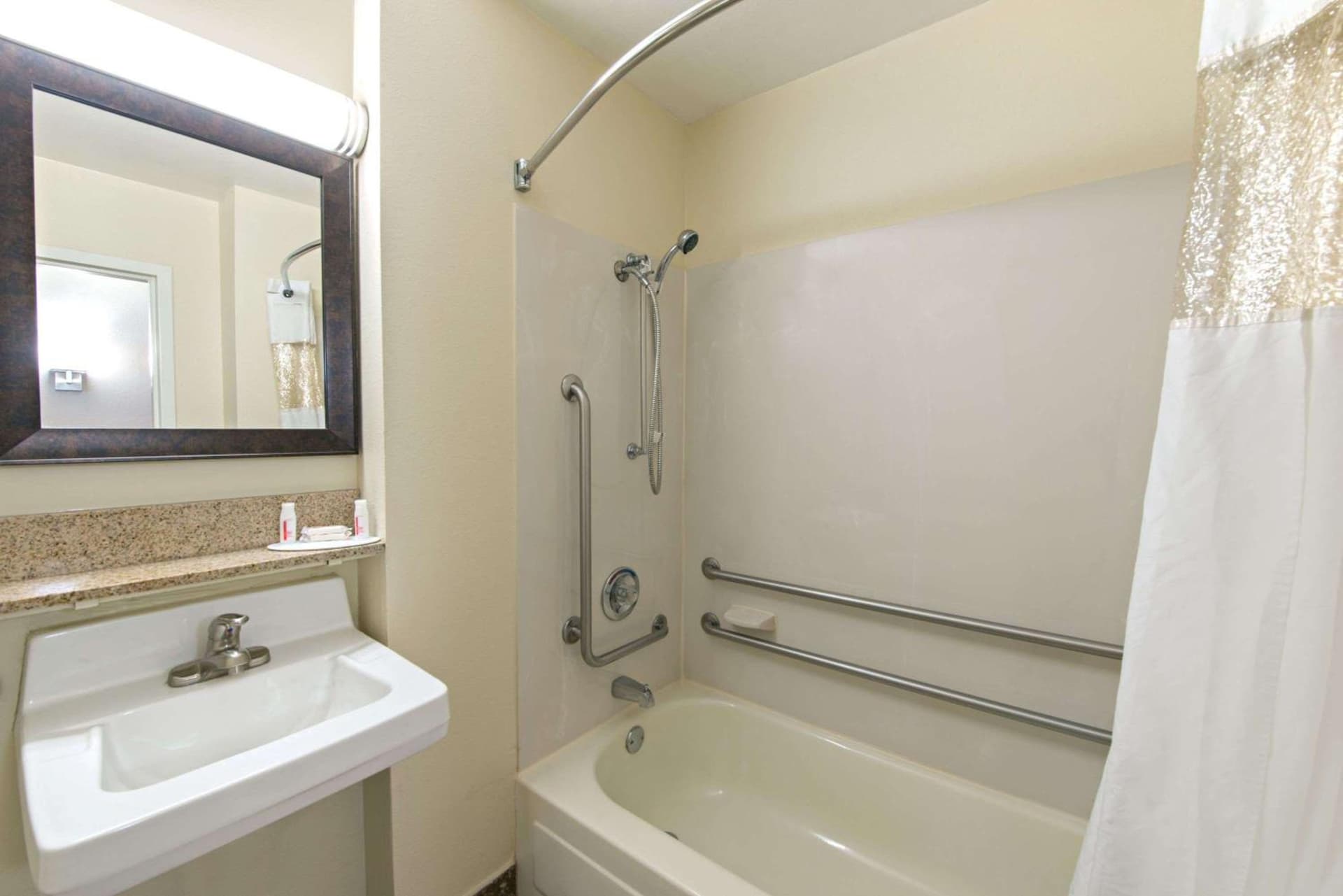 Baymont by Wyndham Louisville East gallery photo in Louisville, KY — image 29