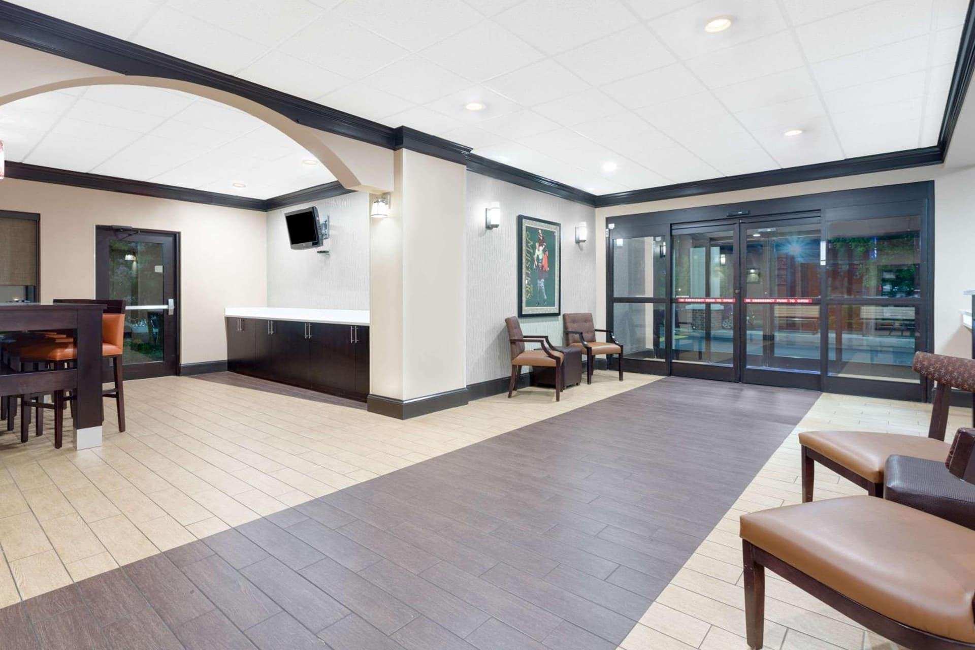 Baymont by Wyndham Augusta Riverwatch interior in Augusta, GA — gallery photo 2