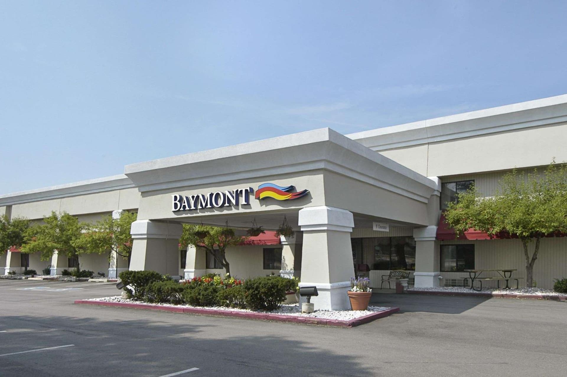 Baymont by Wyndham Jackson featured exterior or lobby in Jackson, MI — similar hotel