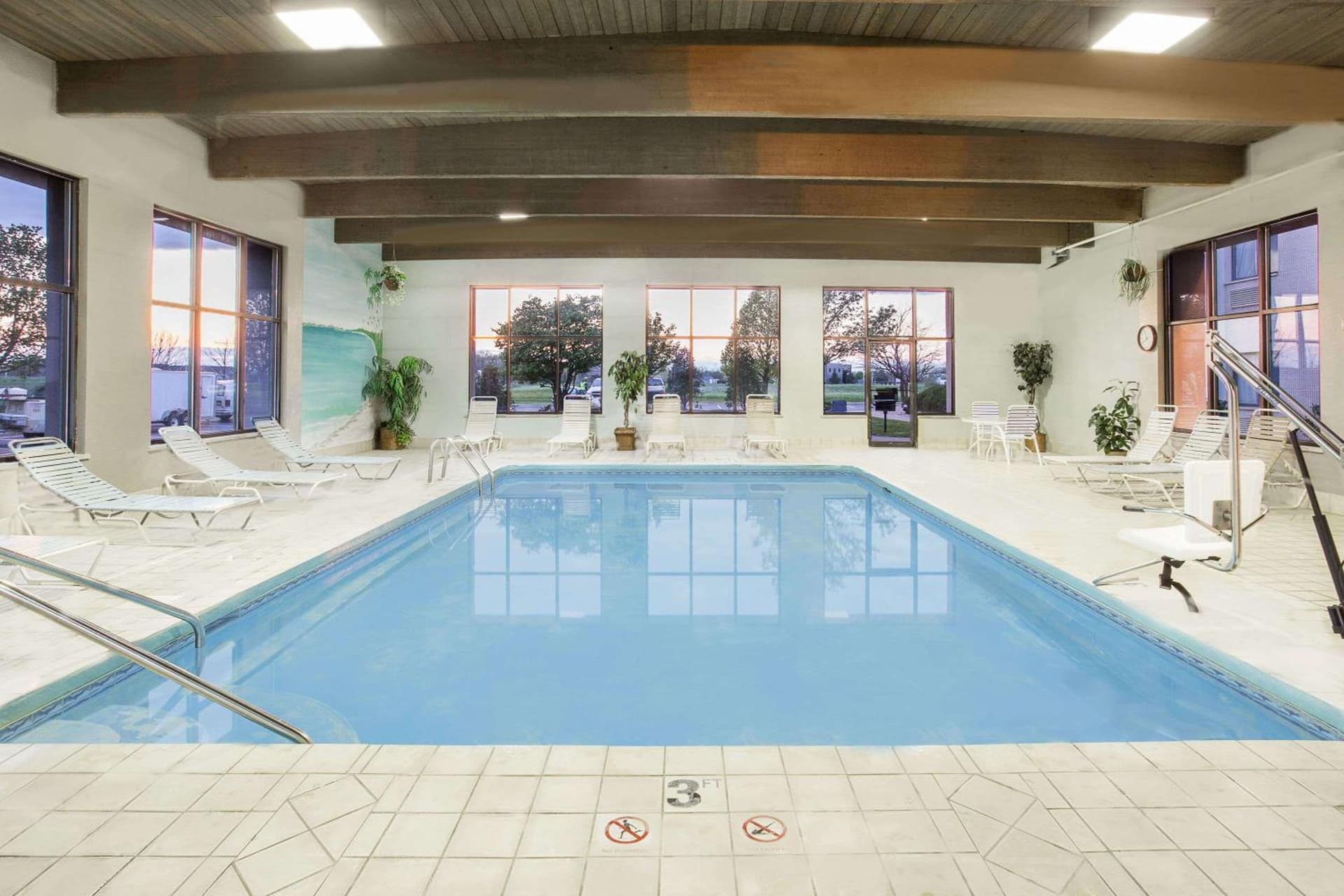 Baymont by Wyndham Janesville gallery photo in Janesville, WI — image 18