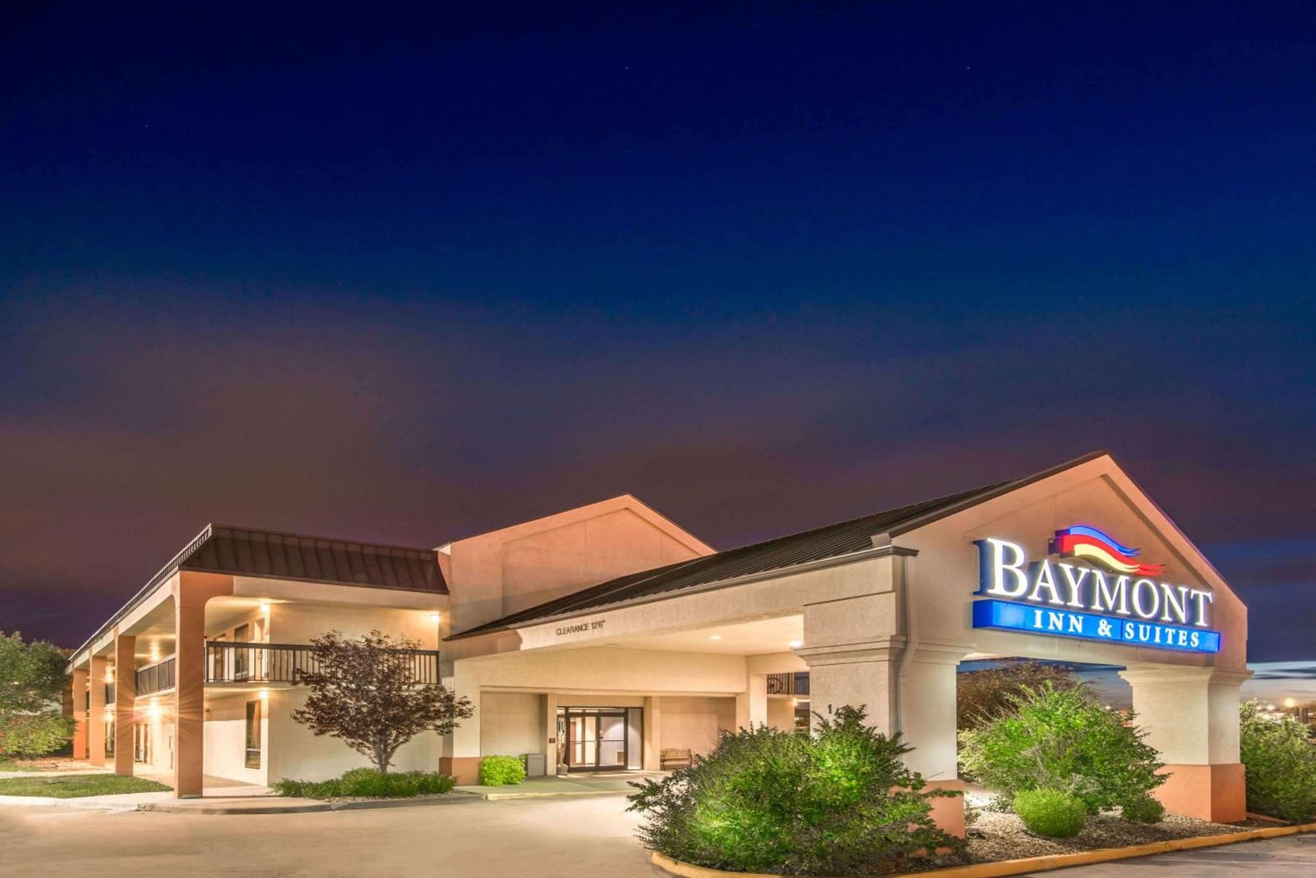 Baymont by Wyndham Topeka gallery photo in Topeka, KS — image 11