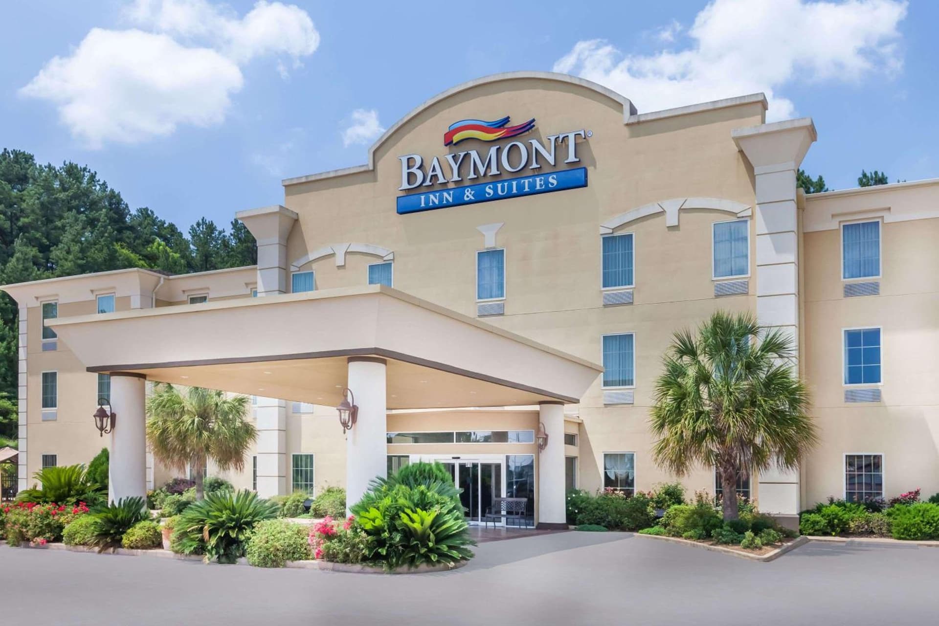 Baymont by Wyndham Henderson featured exterior or lobby in Henderson, TX — similar hotel