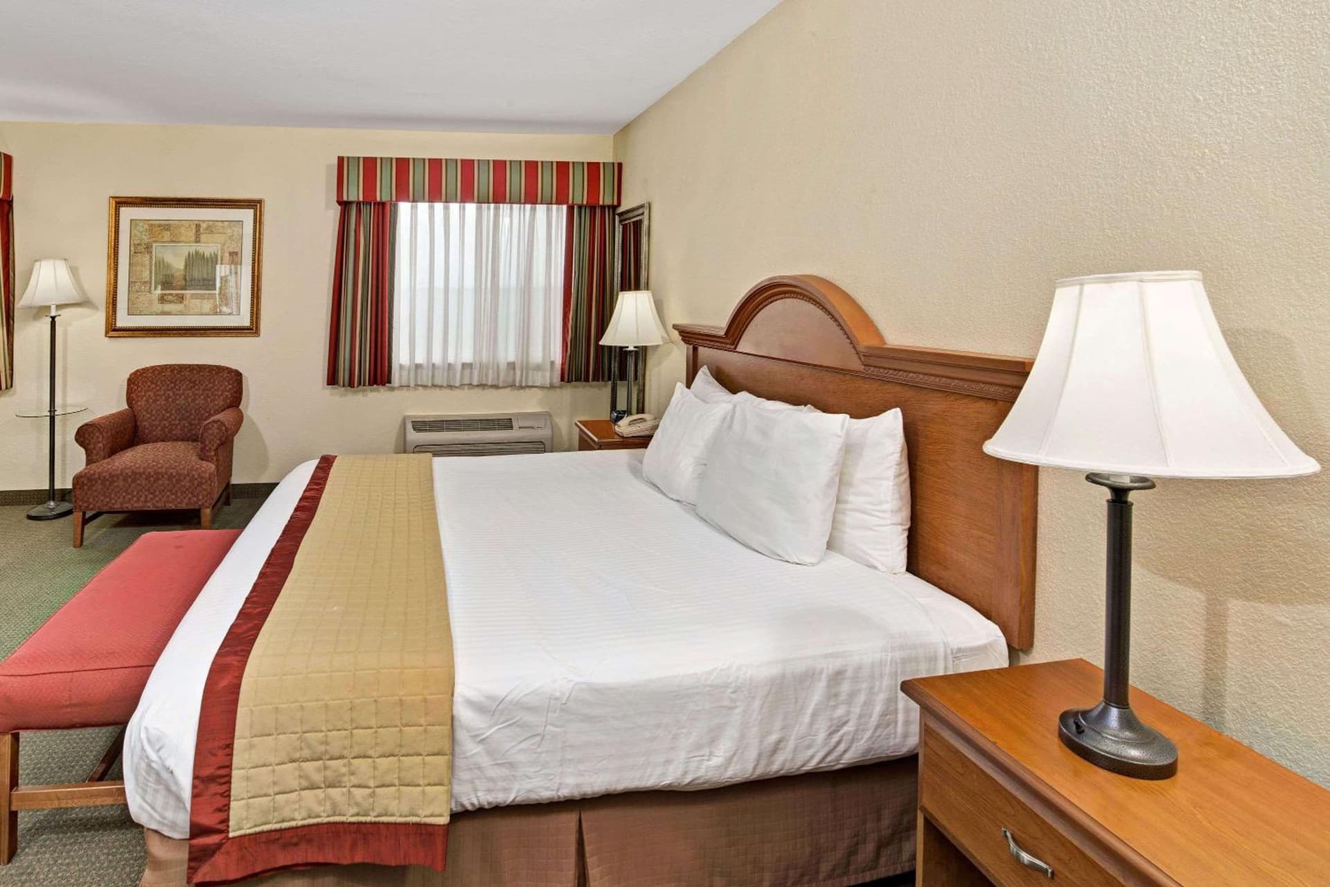 Baymont by Wyndham Indianapolis gallery photo in Indianapolis, IN — image 25