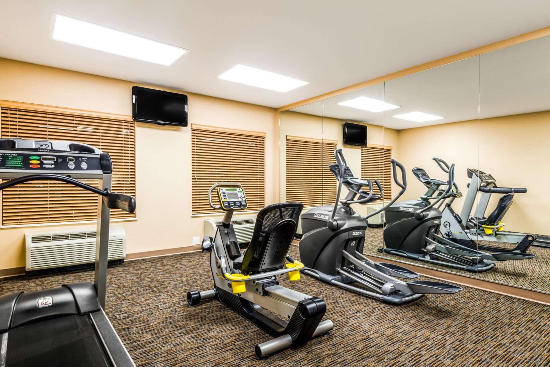 Baymont by Wyndham Denver International Airport gallery photo in Denver, CO — image 4