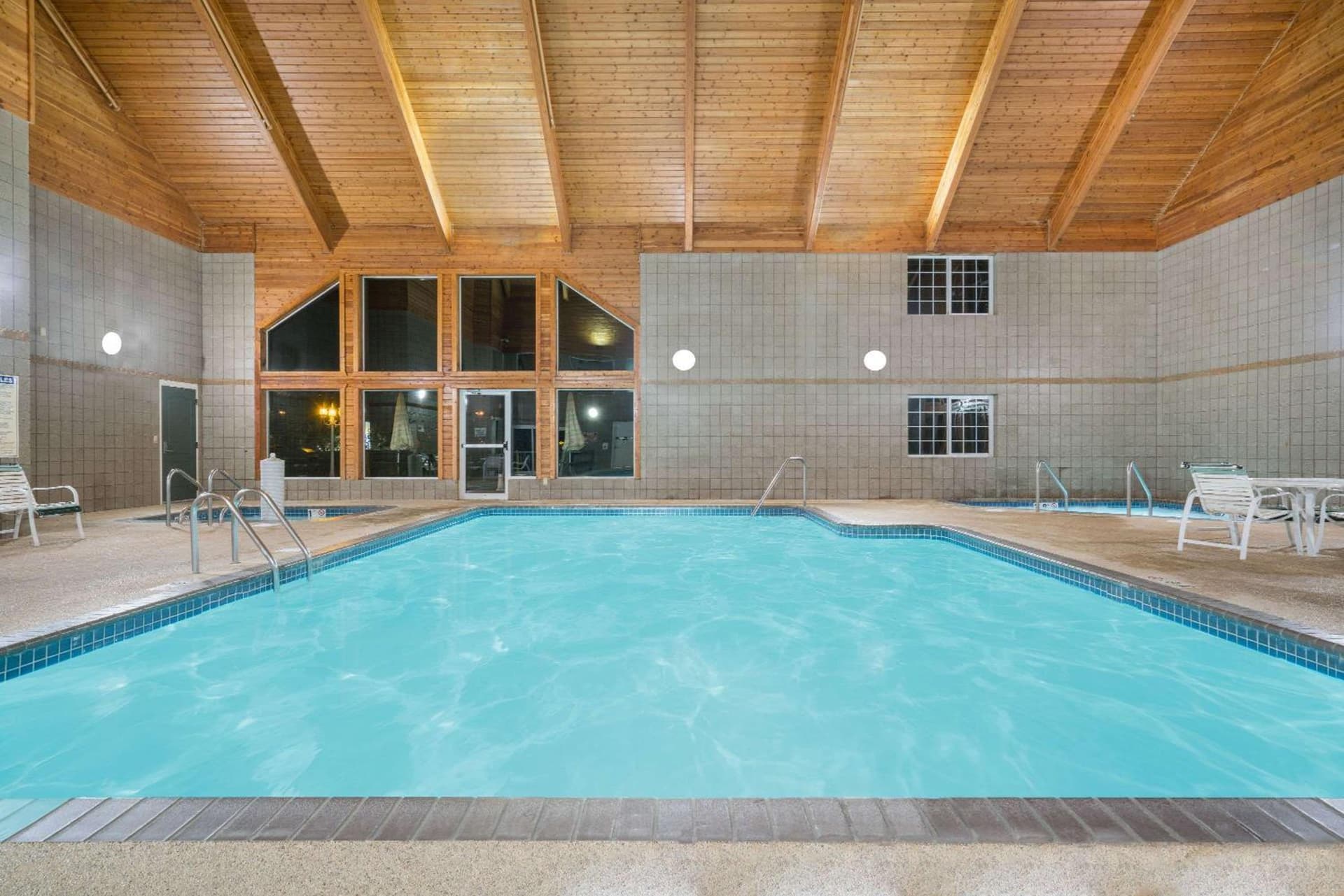 Baymont by Wyndham Baxter/Brainerd Area property views in Baxter, MN — gallery photo 3