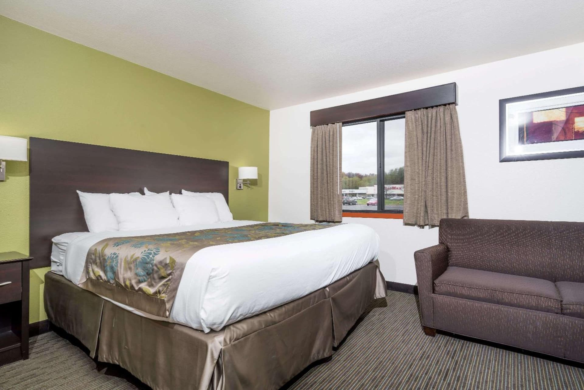 Baymont by Wyndham Eau Claire WI gallery photo in Eau Claire, WI — image 24