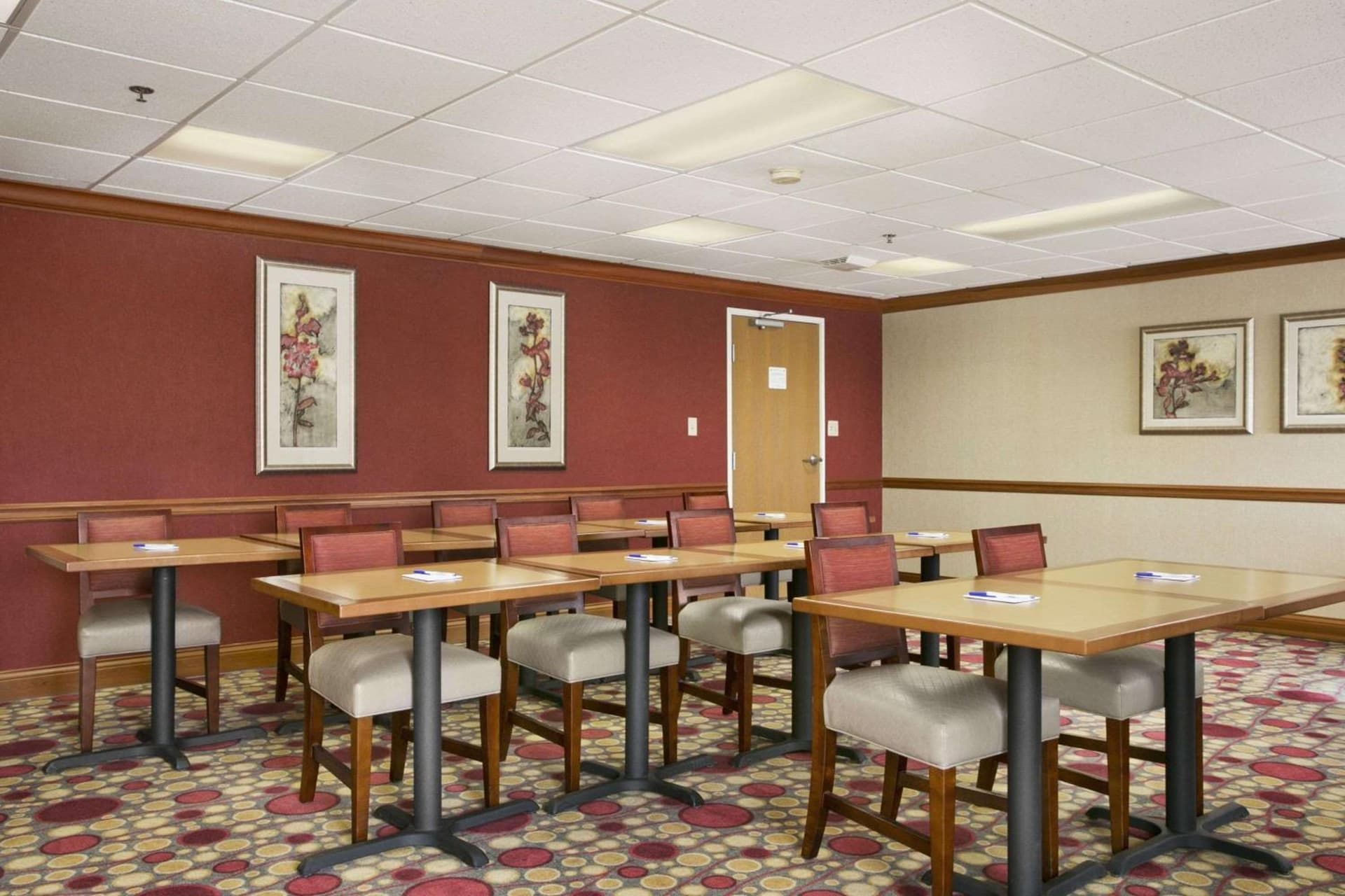 Baymont by Wyndham Evansville North/Haubstadt gallery photo in Haubstadt, IN — image 9
