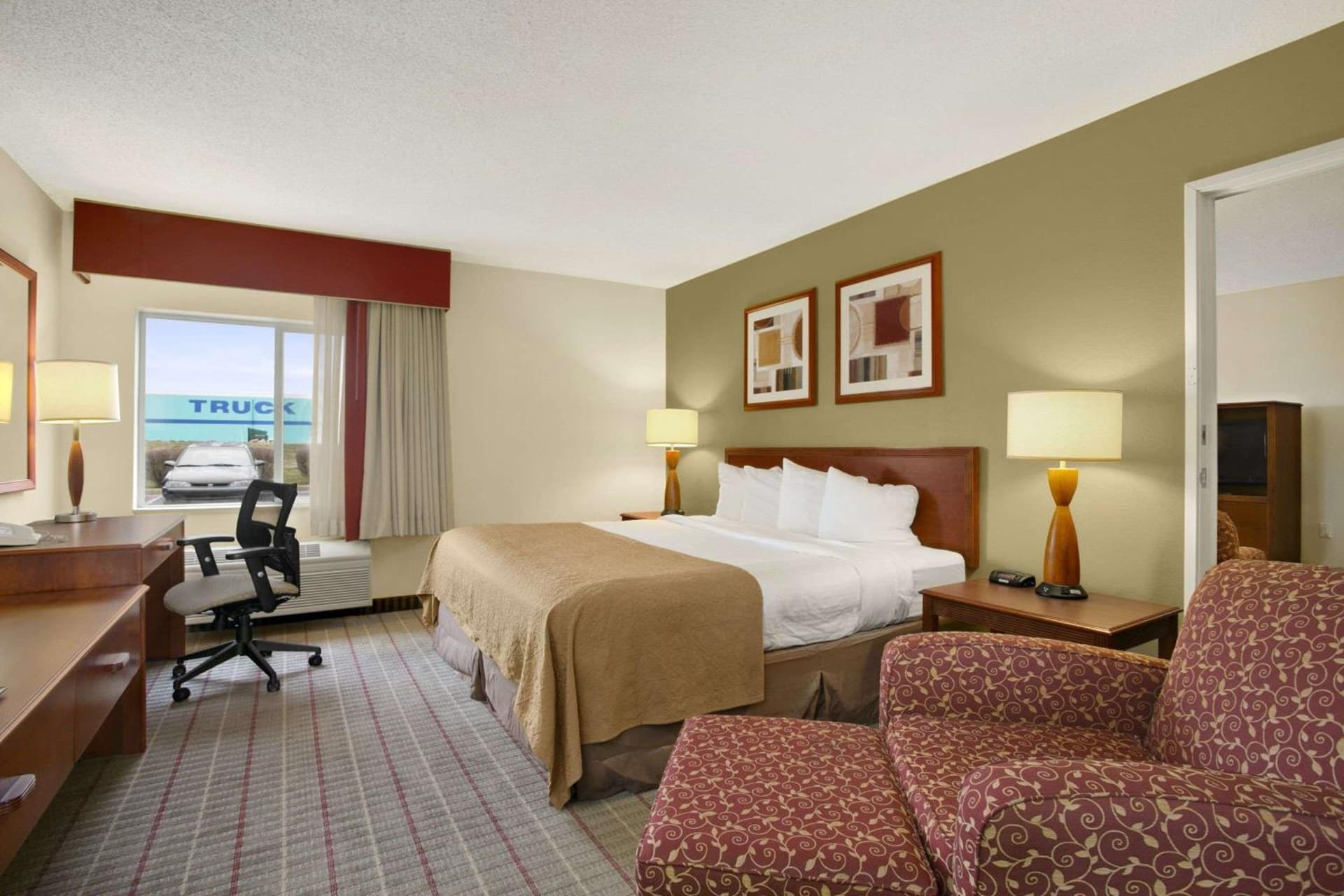 Baymont by Wyndham Evansville North/Haubstadt gallery photo in Haubstadt, IN — image 23