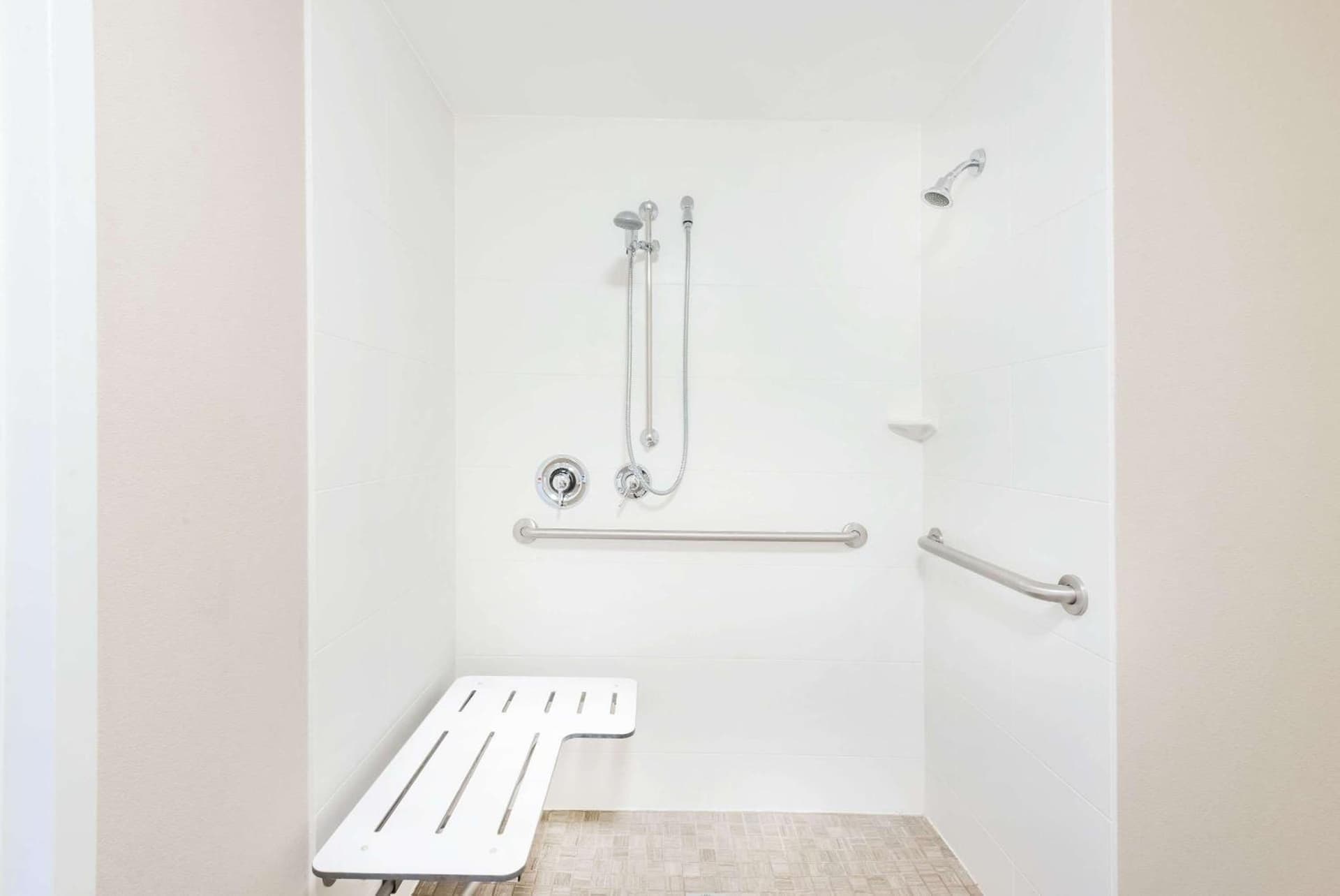 Baymont by Wyndham Erie gallery photo in Erie, PA — image 32