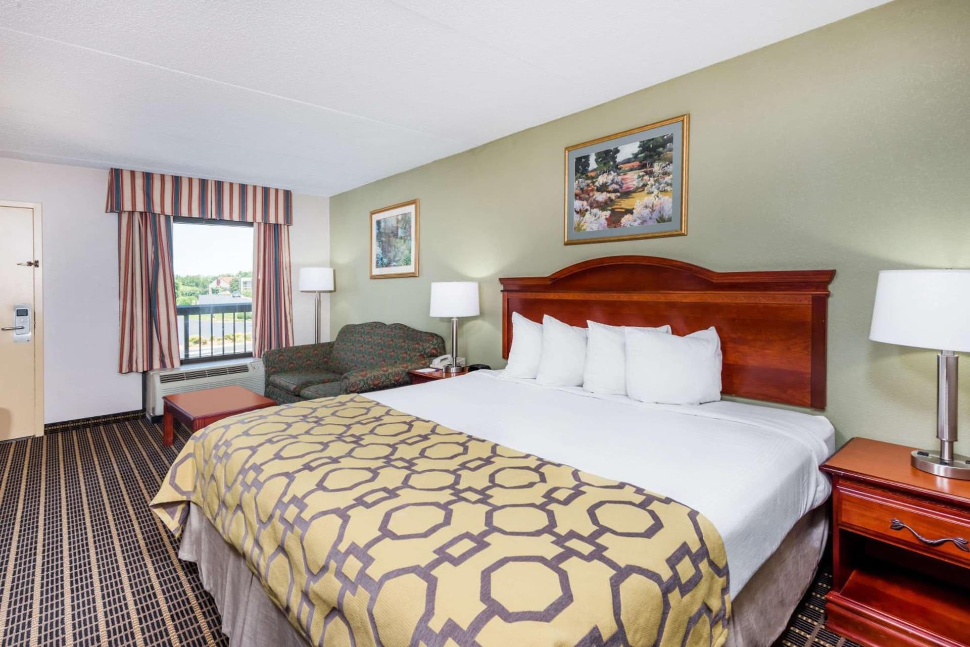Baymont by Wyndham Clarksville Northeast gallery photo in Clarksville, TN — image 7