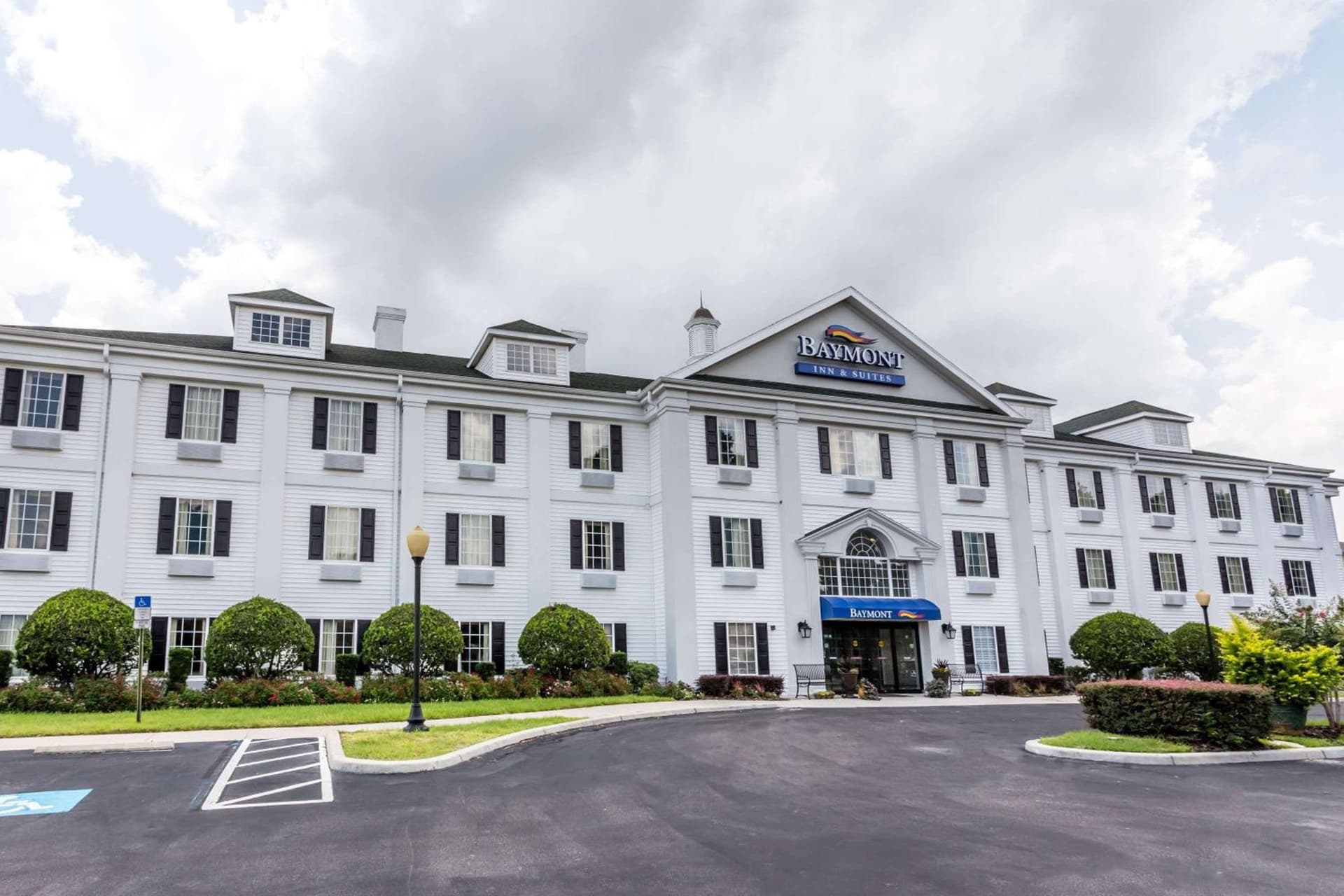 Baymont by Wyndham Lakeland featured exterior or lobby in Lakeland, FL — similar hotel