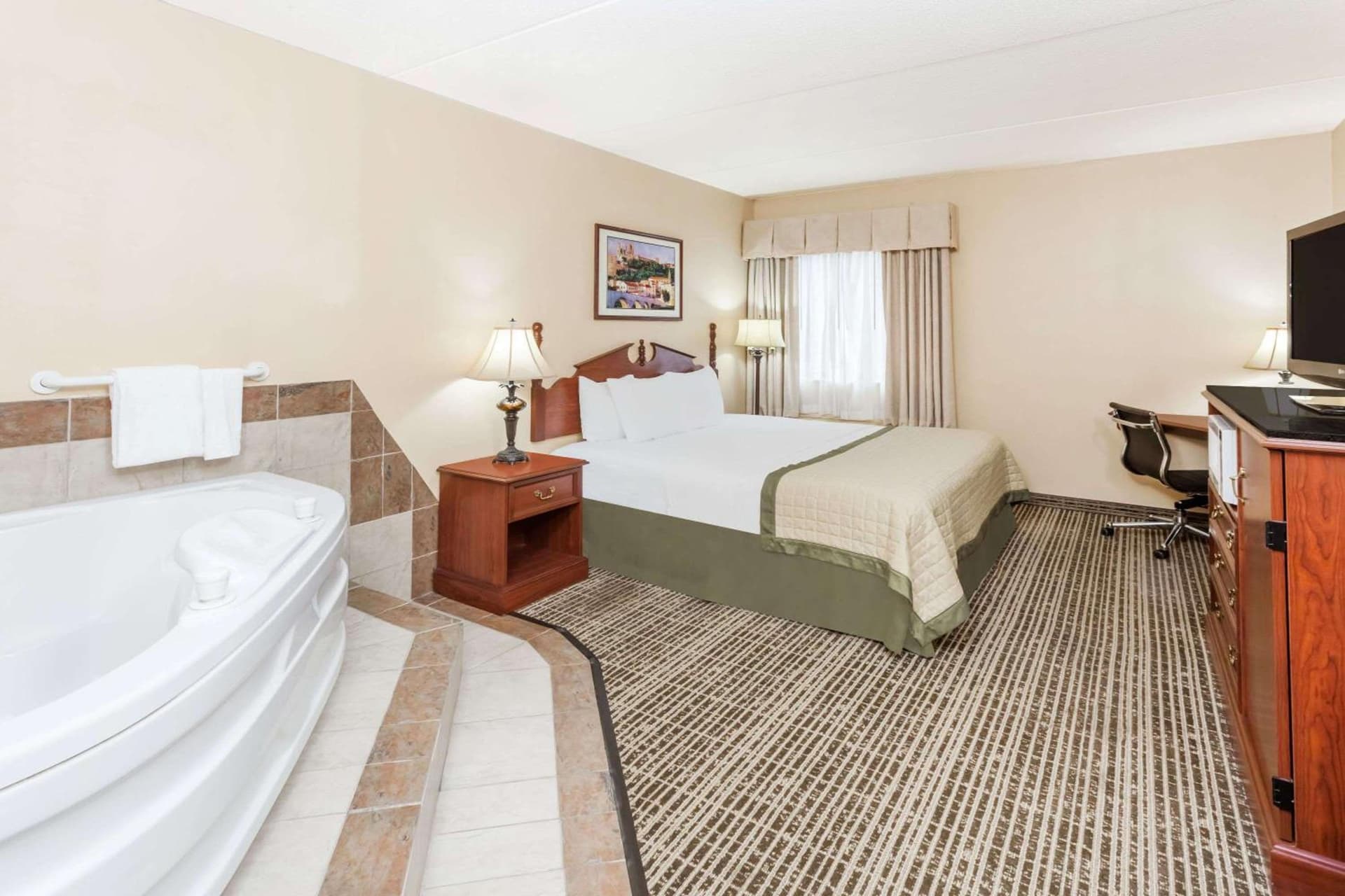 Baymont by Wyndham Elkhart gallery photo in Elkhart, IN — image 4
