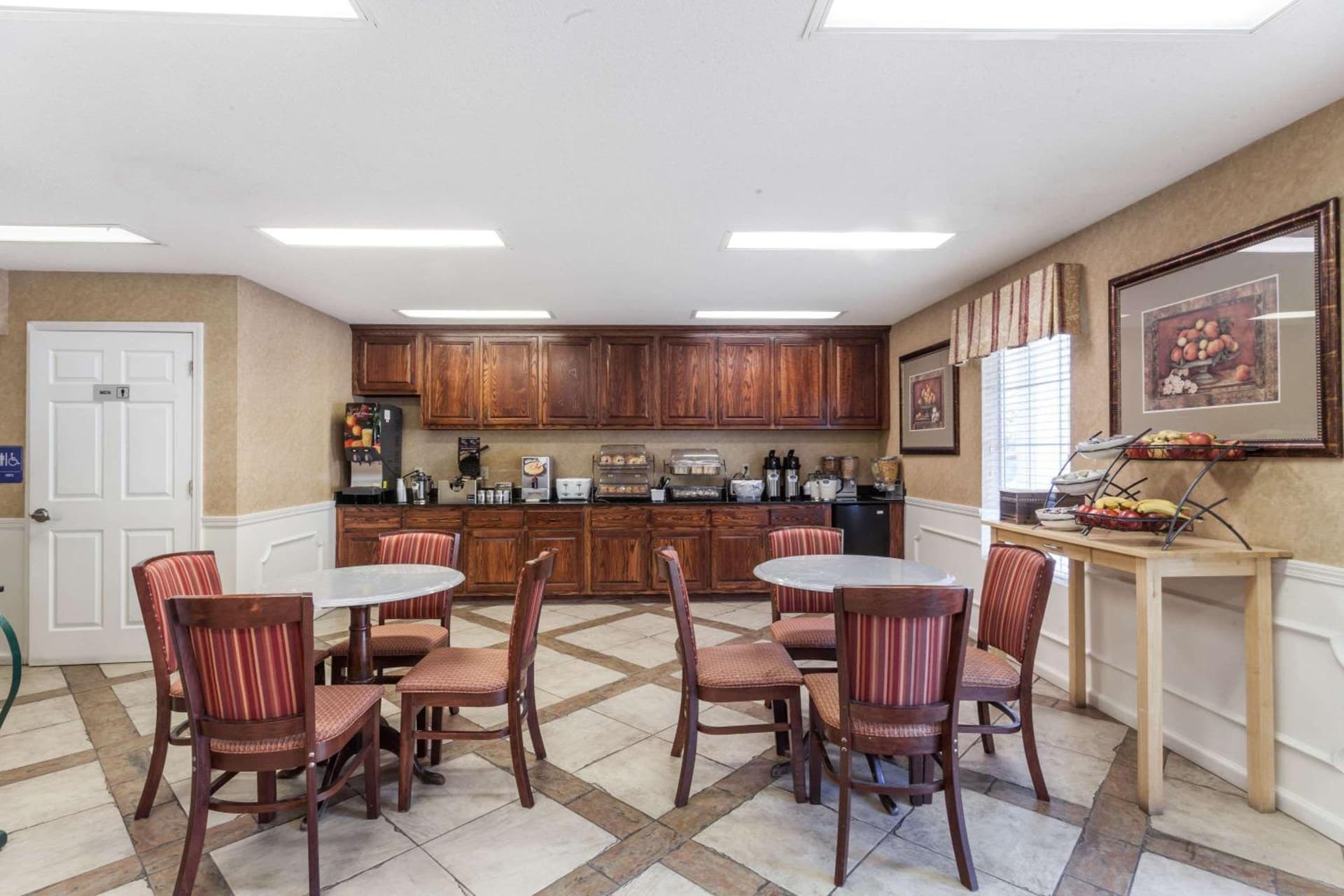 Baymont by Wyndham Hickory gallery photo in Hickory, NC — image 6