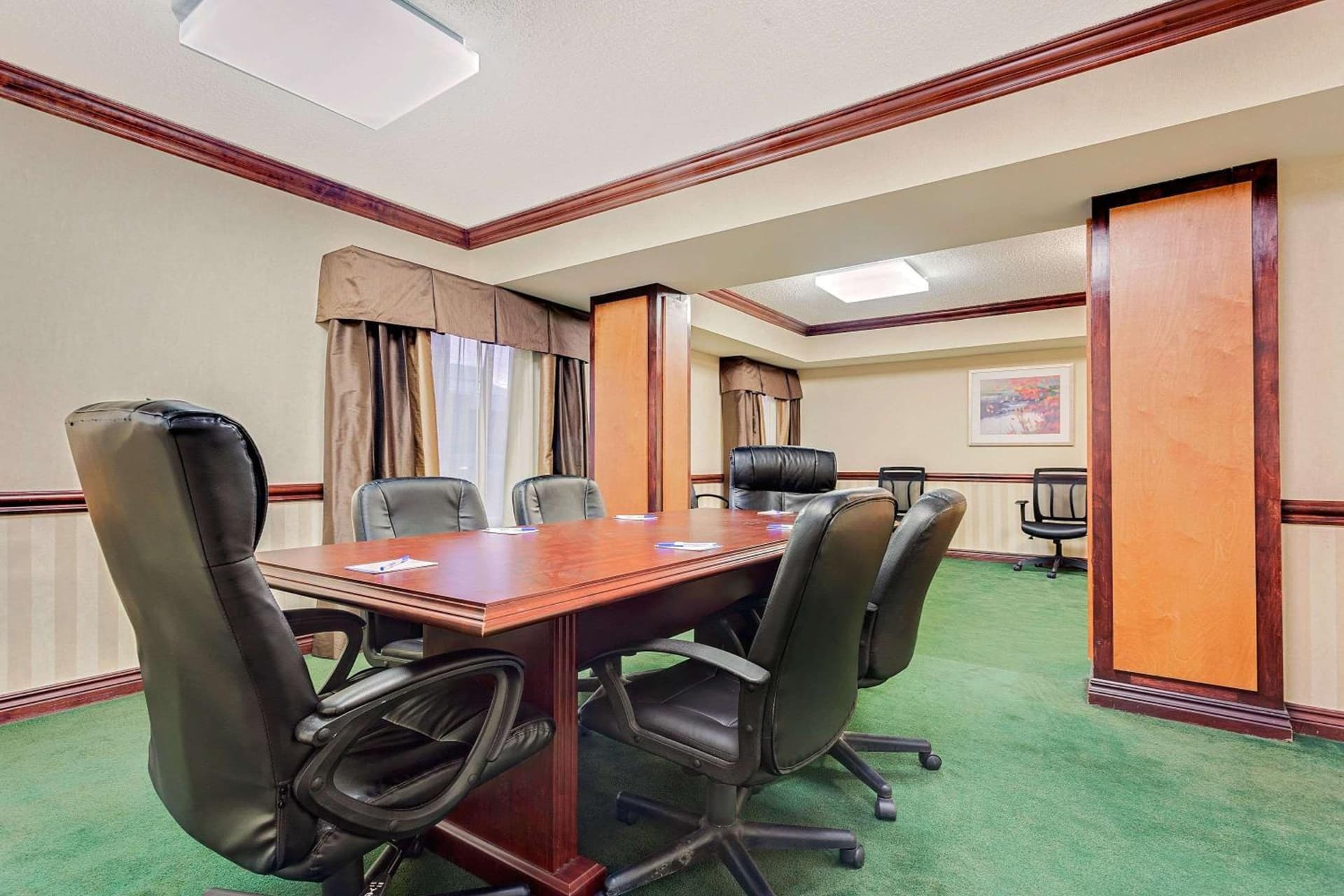 Baymont by Wyndham Kalamazoo East gallery photo in Kalamazoo, MI — image 34