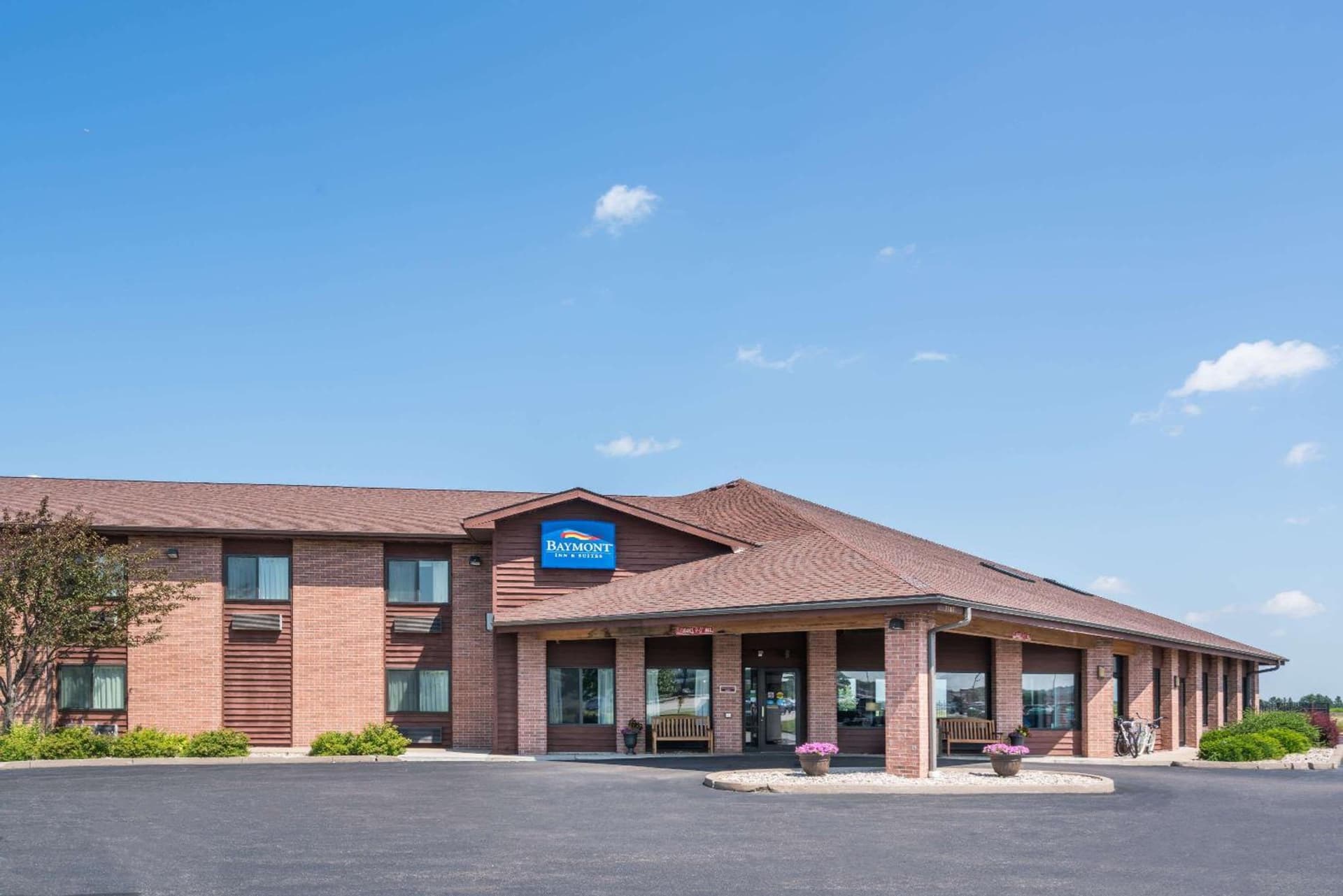 Baymont by Wyndham Marshfield featured exterior or lobby in Marshfield, WI — similar hotel
