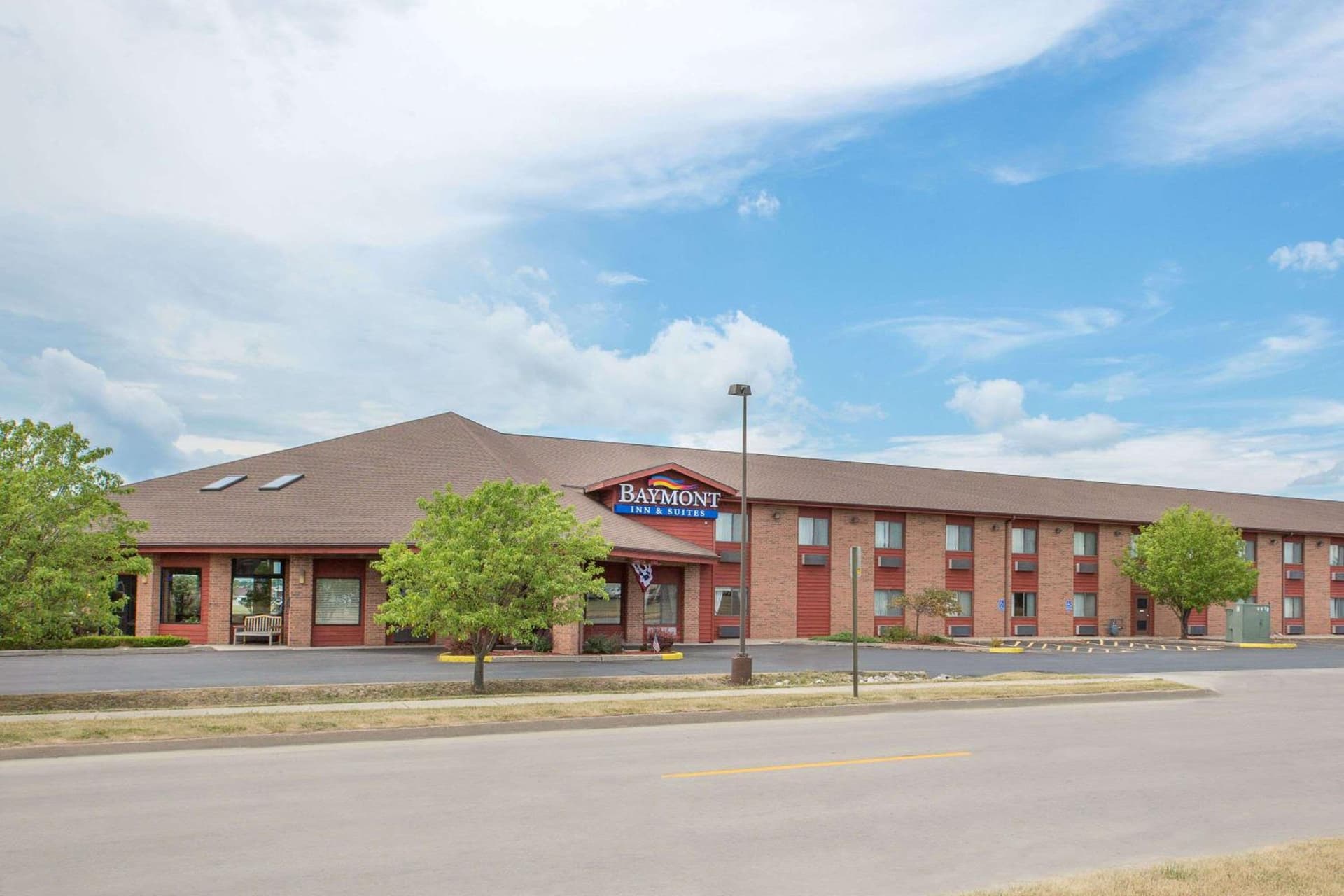 Baymont by Wyndham Boone featured exterior or lobby in Boone, IA — similar hotel