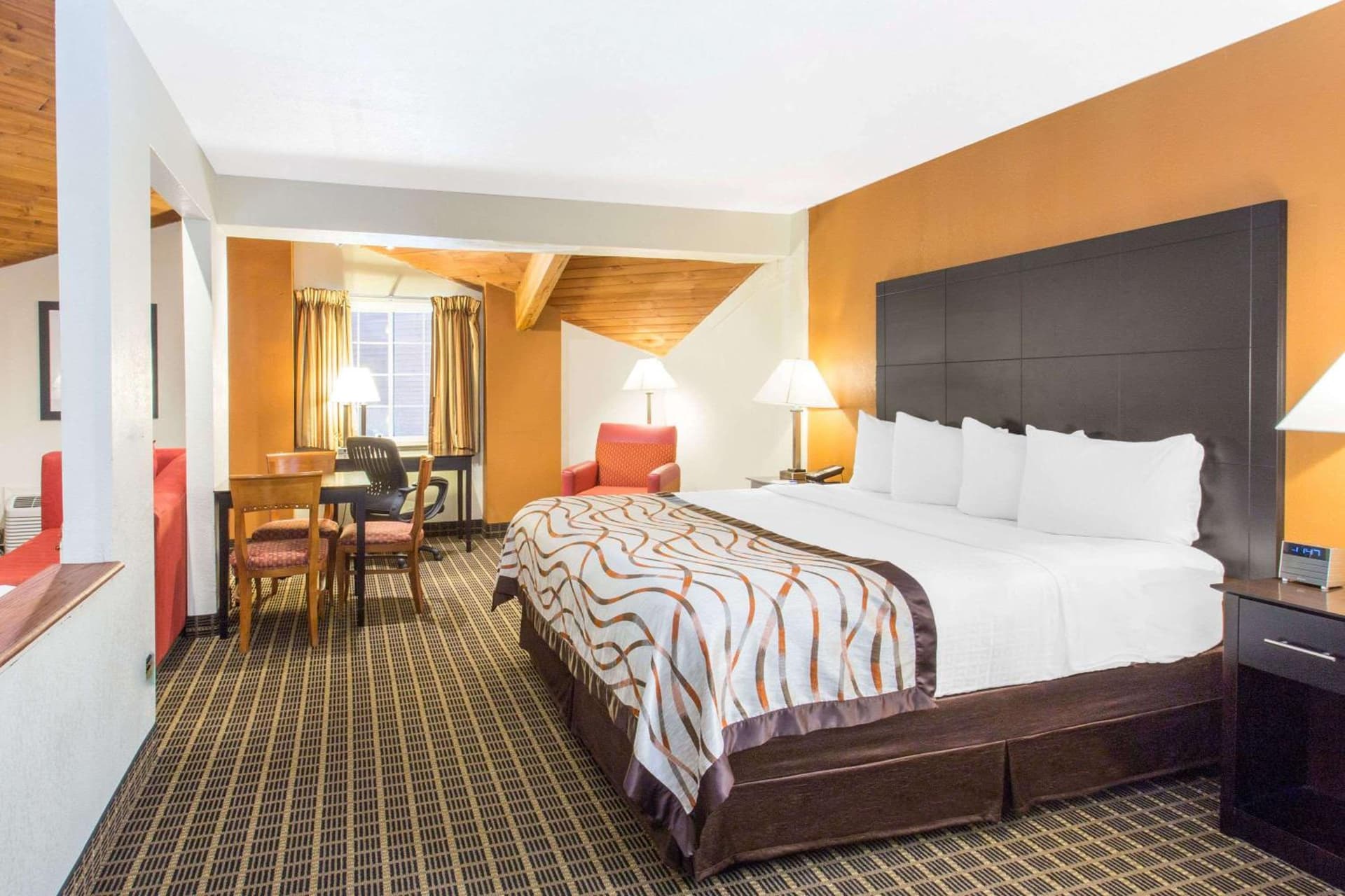 Baymont by Wyndham Muskegon gallery photo in Muskegon, MI — image 29