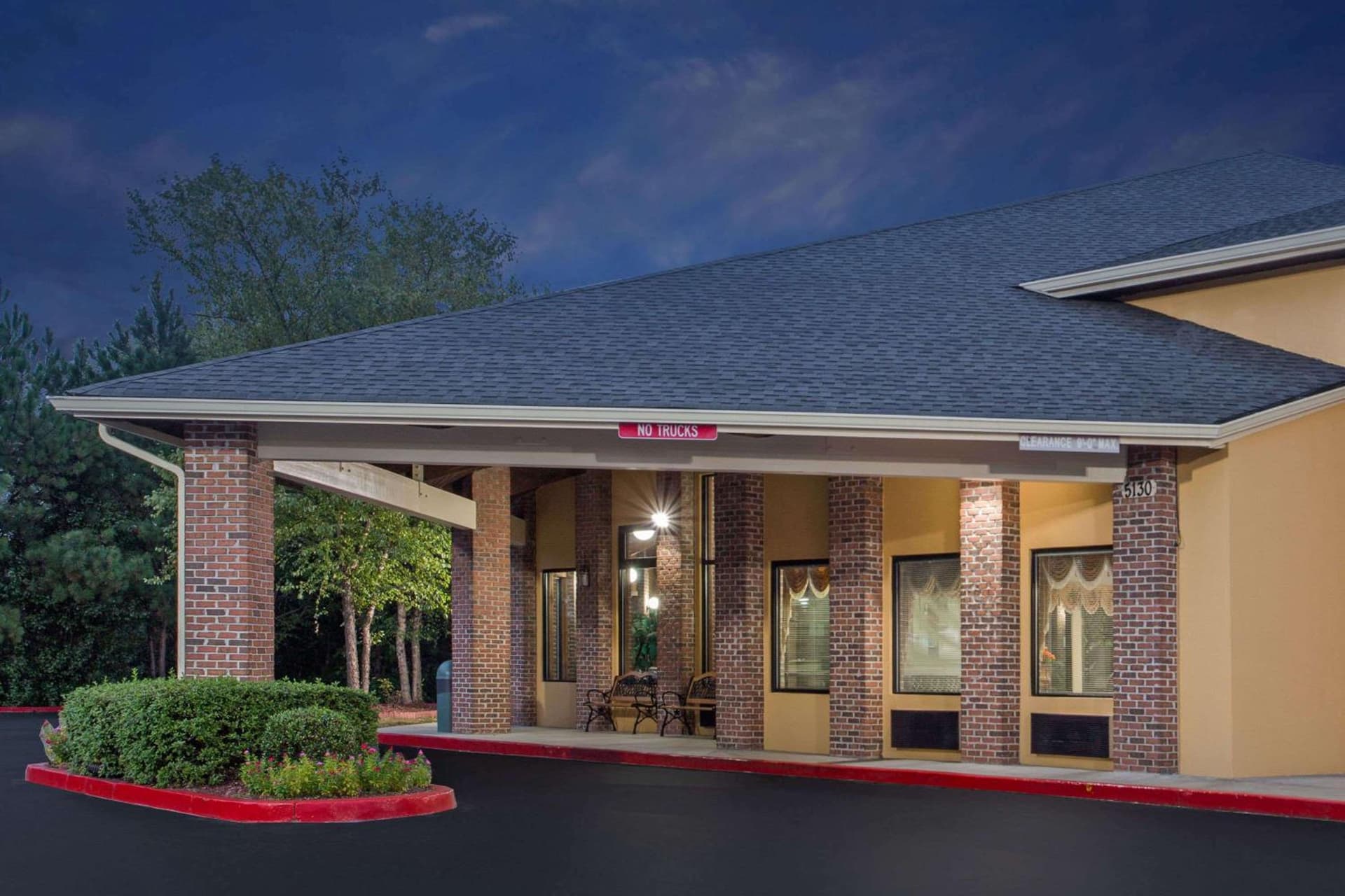 Baymont by Wyndham Smyrna interior in Atlanta, GA — gallery photo 2