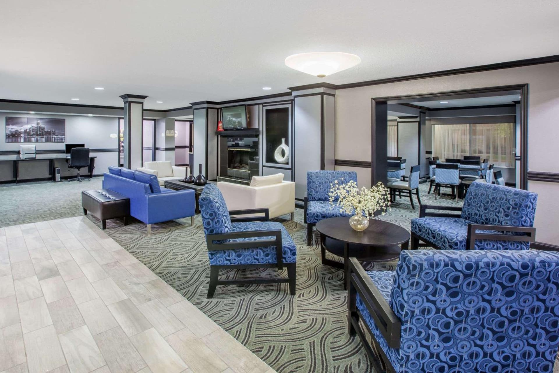 Americas Best Value Inn Canton gallery photo in Canton — image 27