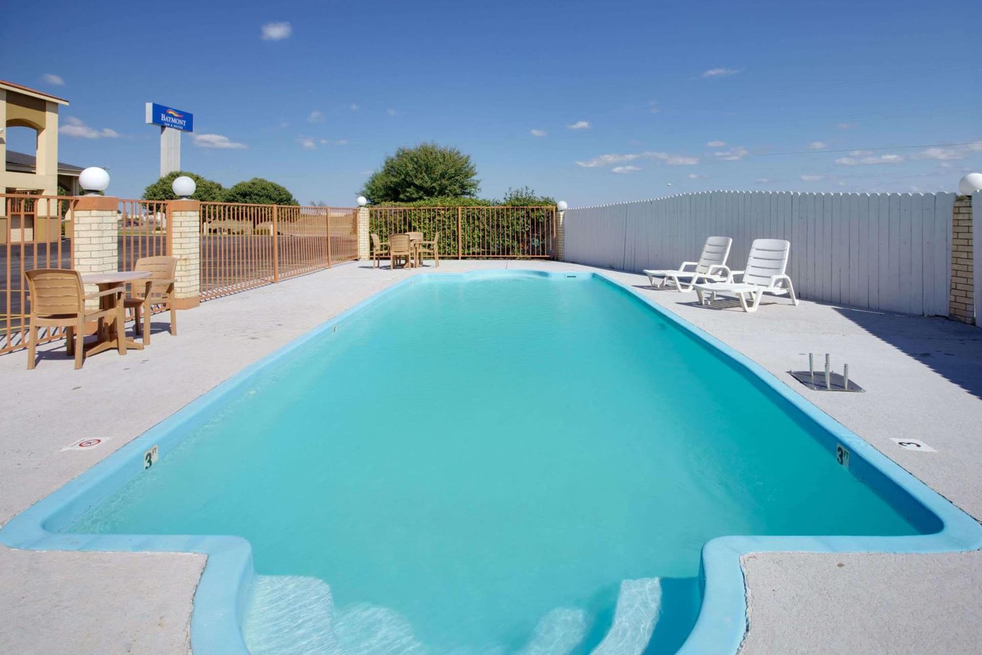 Baymont by Wyndham Terrell gallery photo in Terrell, TX — image 5
