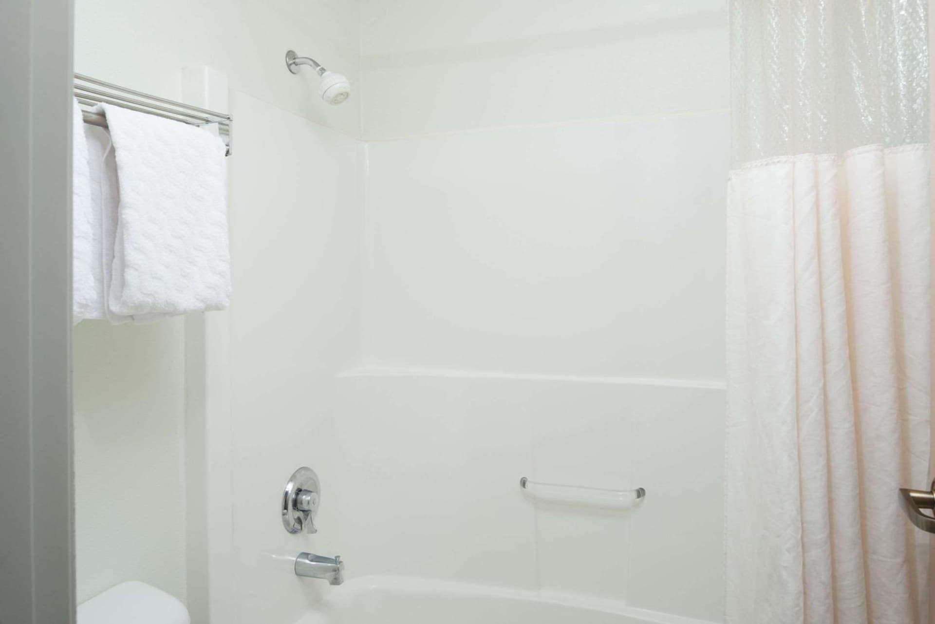 Baymont by Wyndham Coeur D Alene gallery photo in Coeur d'Alene, ID — image 10