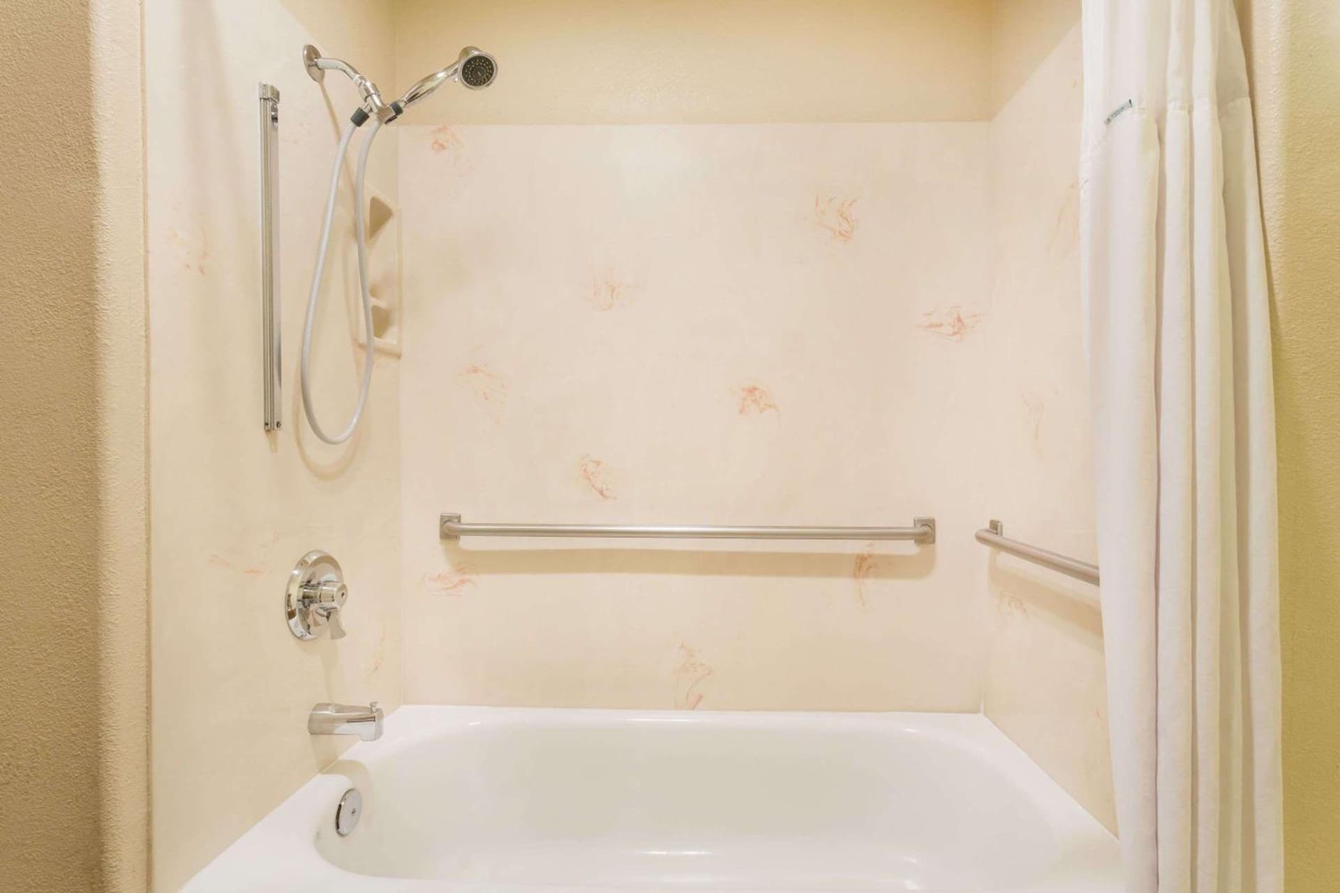 Baymont by Wyndham Modesto Salida gallery photo in Modesto, CA — image 13