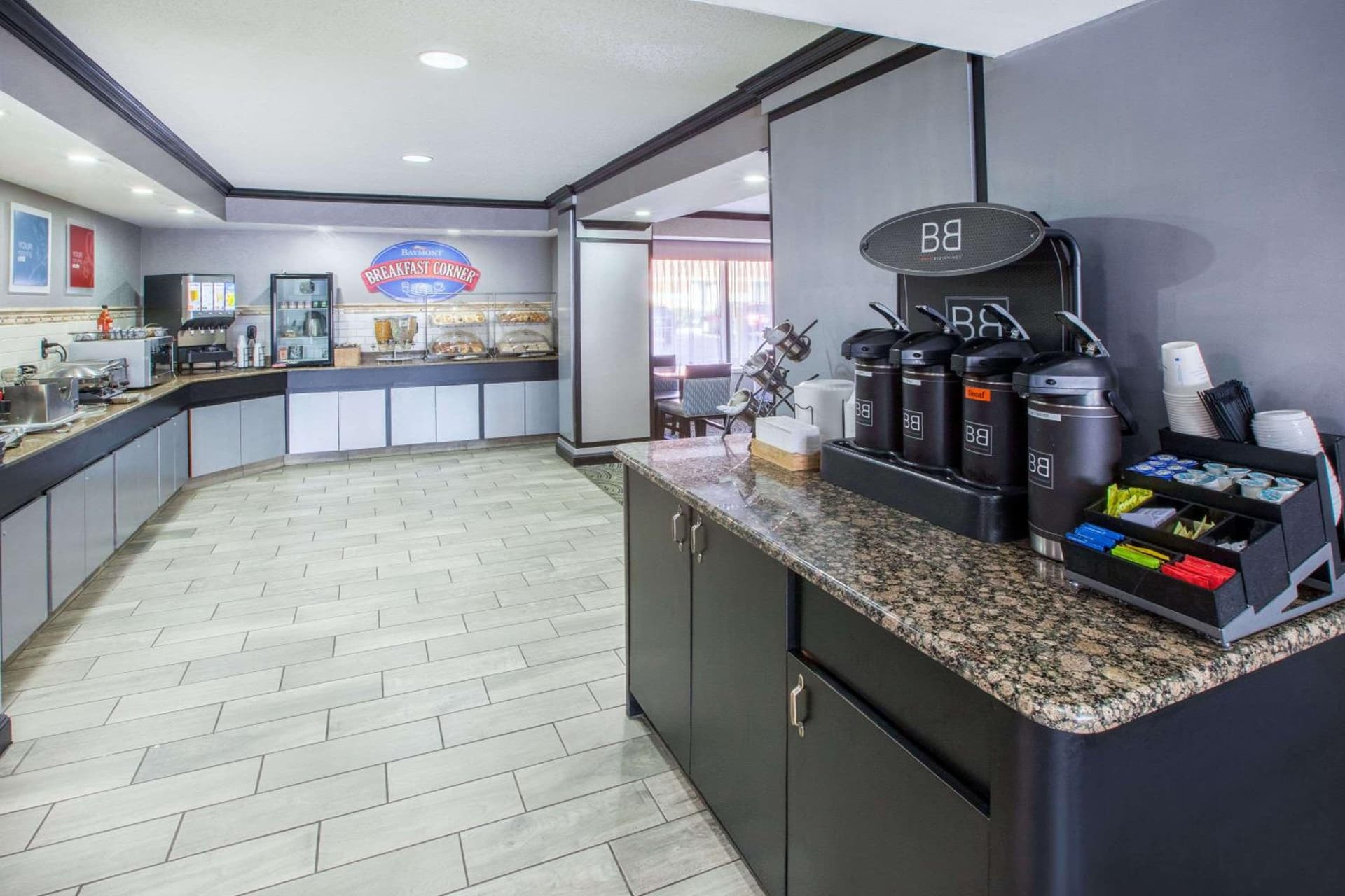 Americas Best Value Inn Canton interior in Canton — gallery photo 2