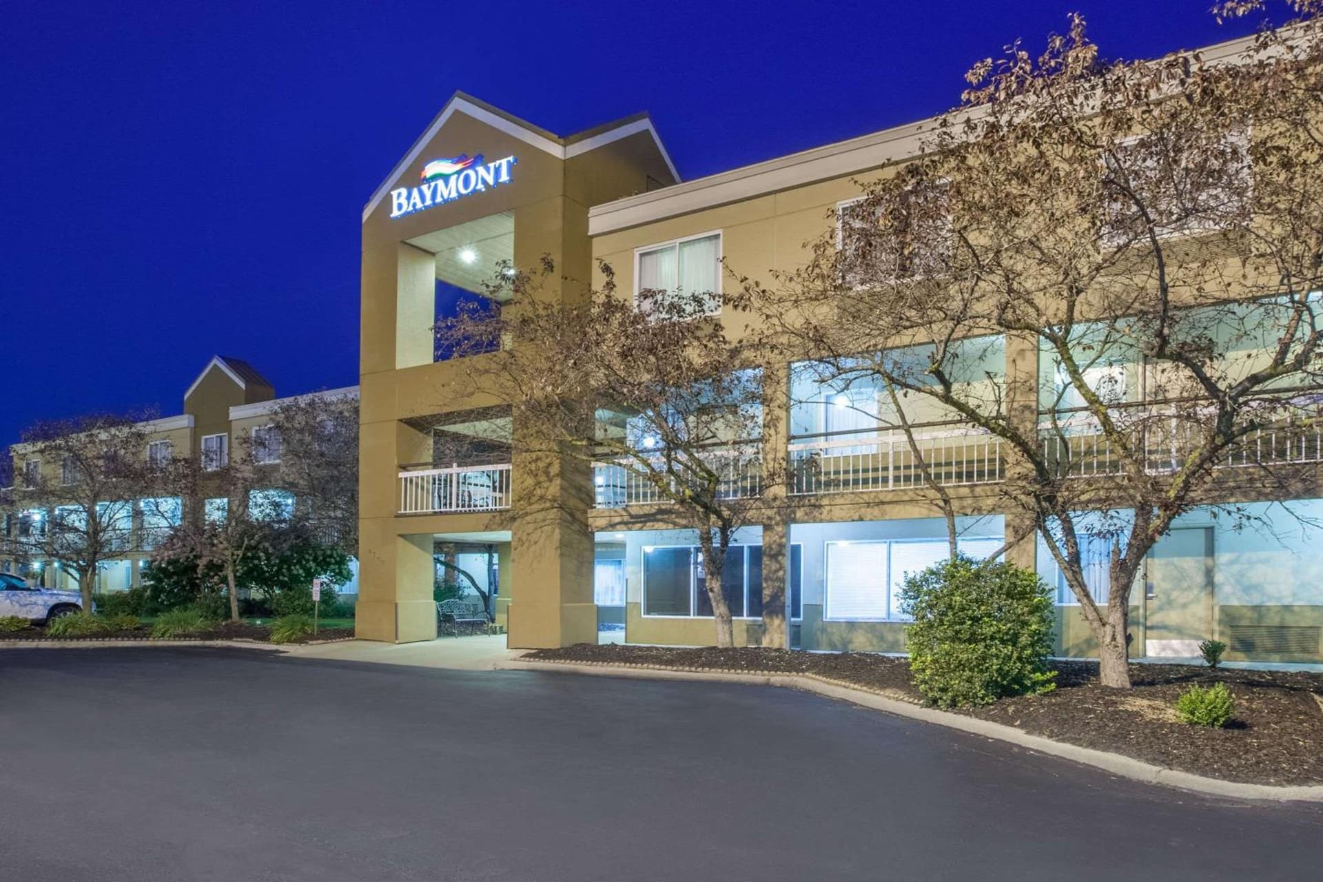 Americas Best Value Inn Canton interior in Canton — gallery photo 2