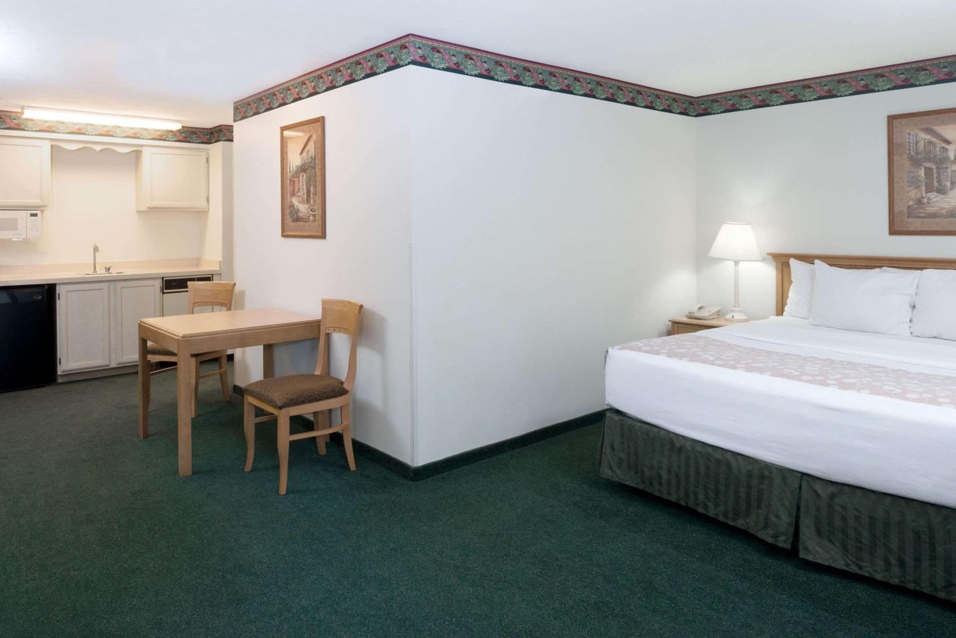 Baymont by Wyndham Coeur D Alene gallery photo in Coeur d'Alene, ID — image 20