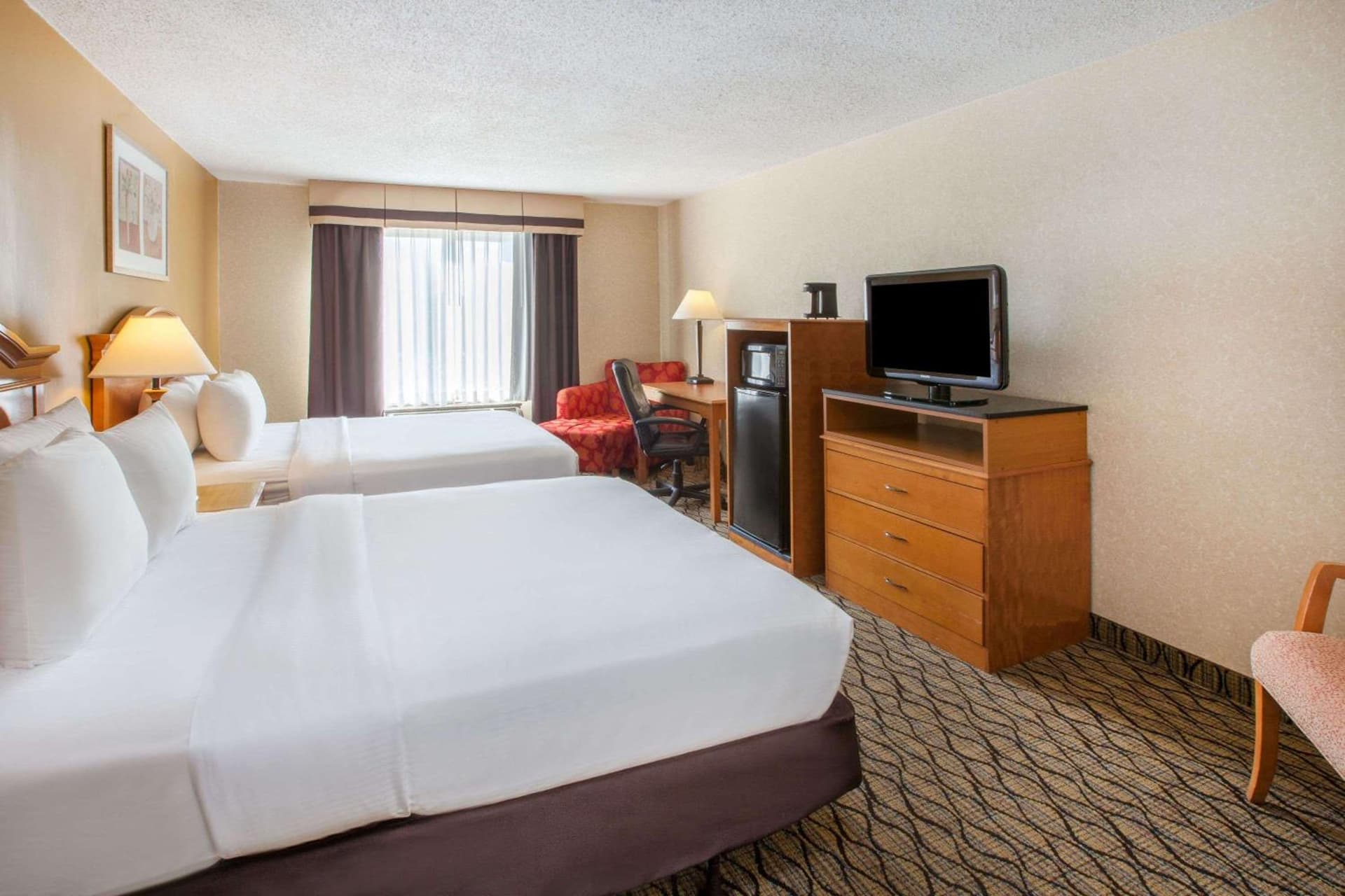 Americas Best Value Inn Canton gallery photo in Canton — image 5