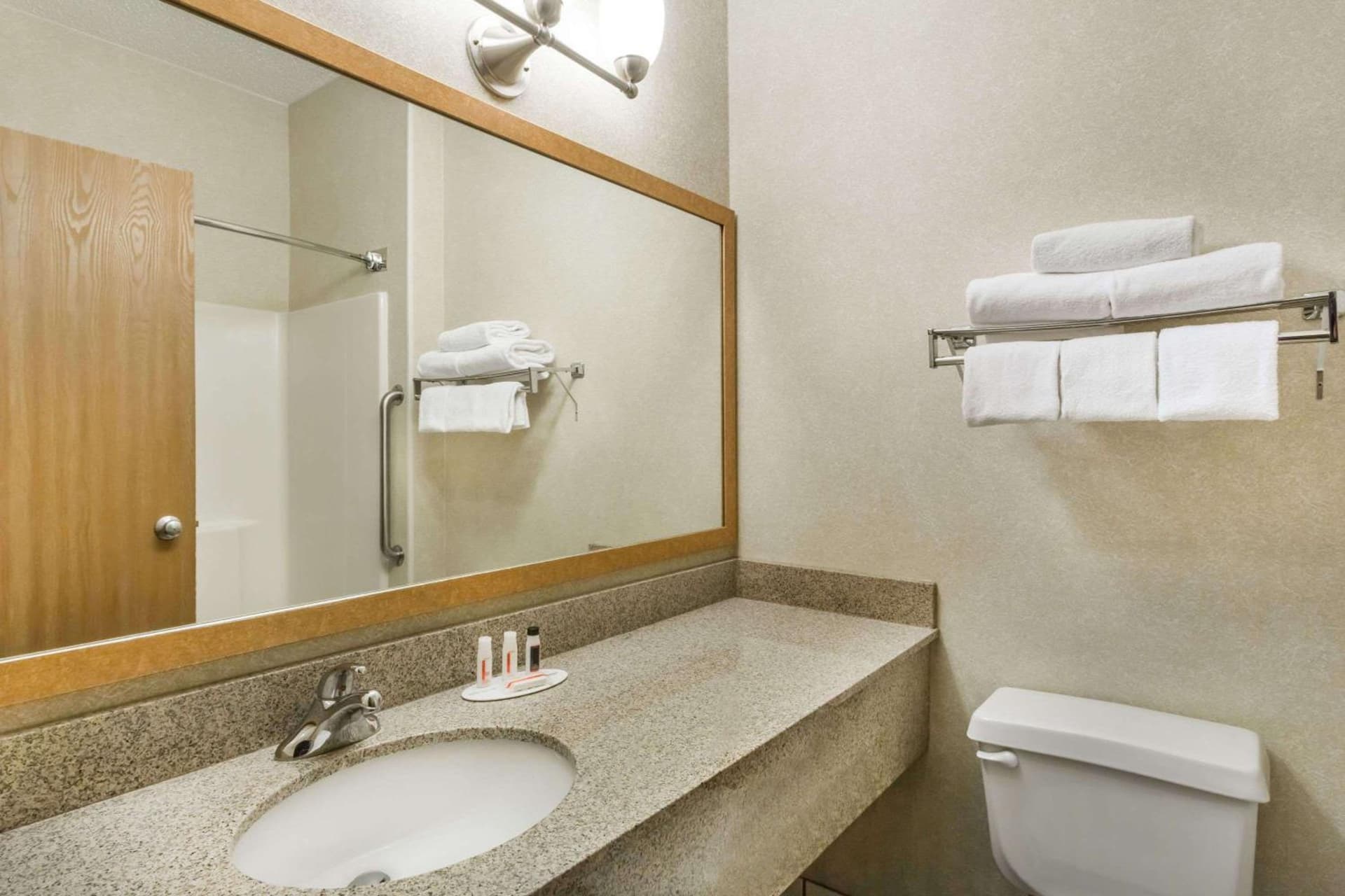 Baymont by Wyndham Billings gallery photo in Billings, MT — image 34