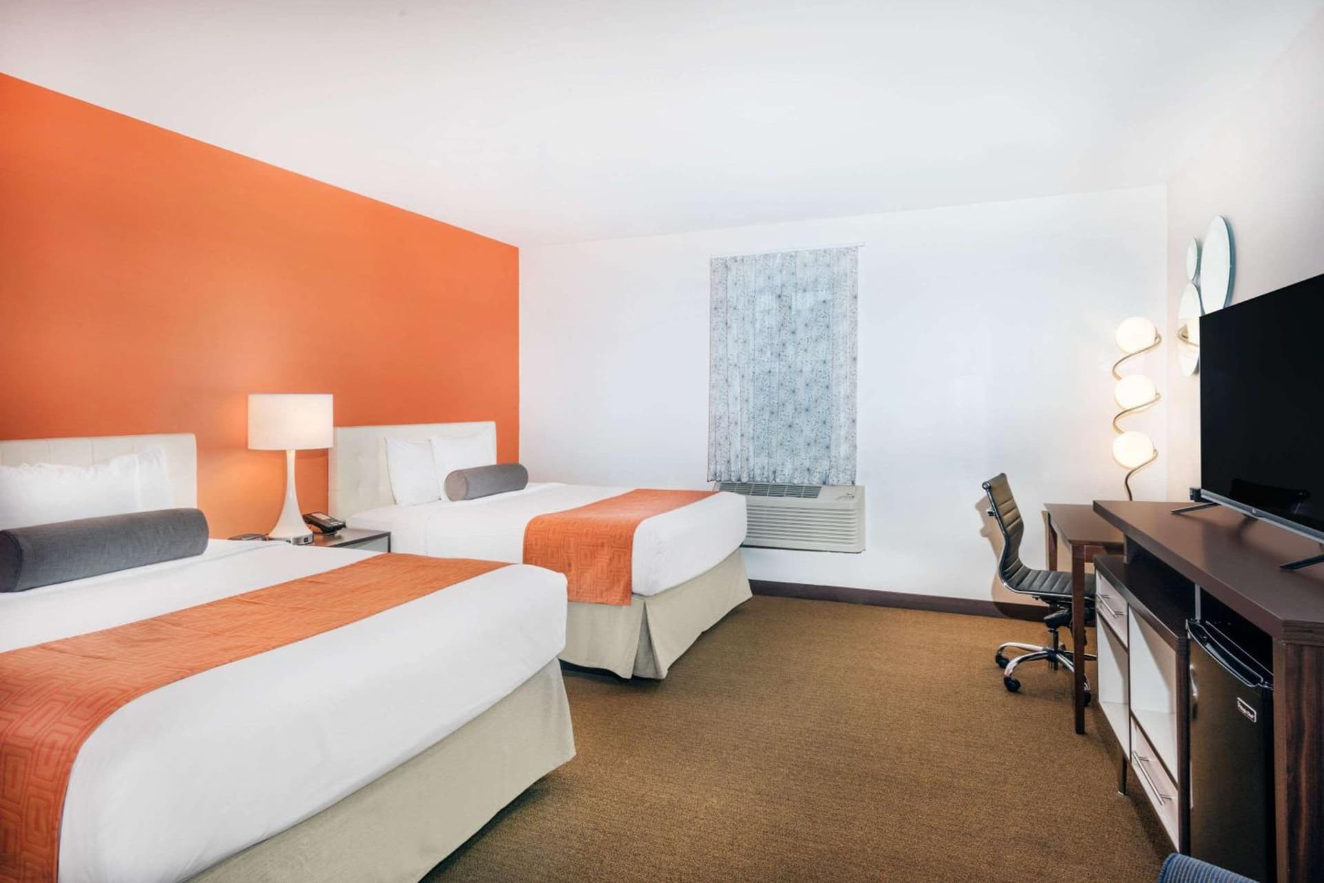 Howard Johnson by Wyndham Quincy/ Boston gallery photo in Quincy, MA — image 8