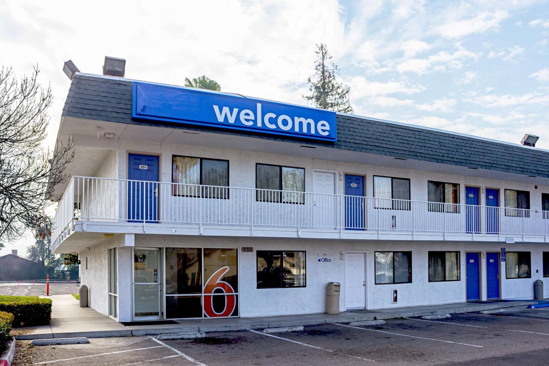 Motel 6-Porterville, CA featured exterior or lobby in Porterville, CA — similar hotel