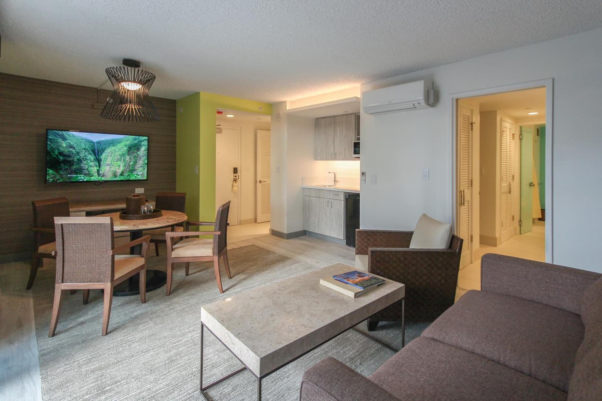 Kaimana Beach Hotel gallery photo in Honolulu, HI — image 79
