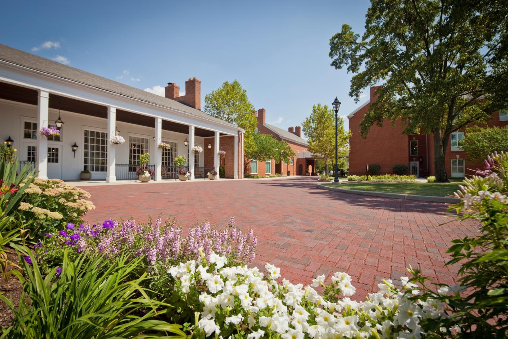 The Ohioan Hotel and Event Center — hotel in Center, Texas